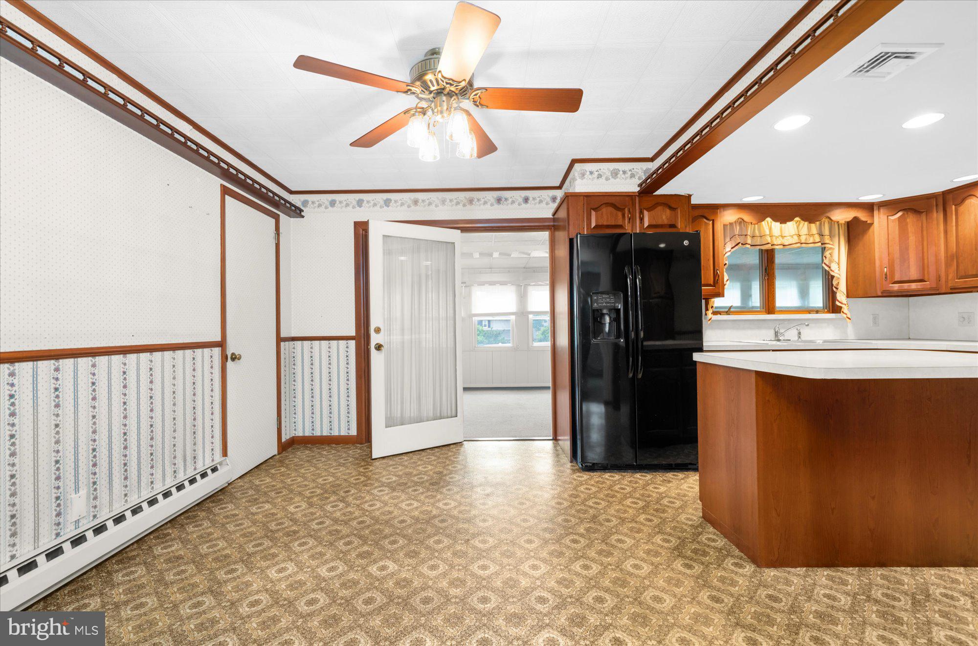 HOLIDAY HILLS - Residential