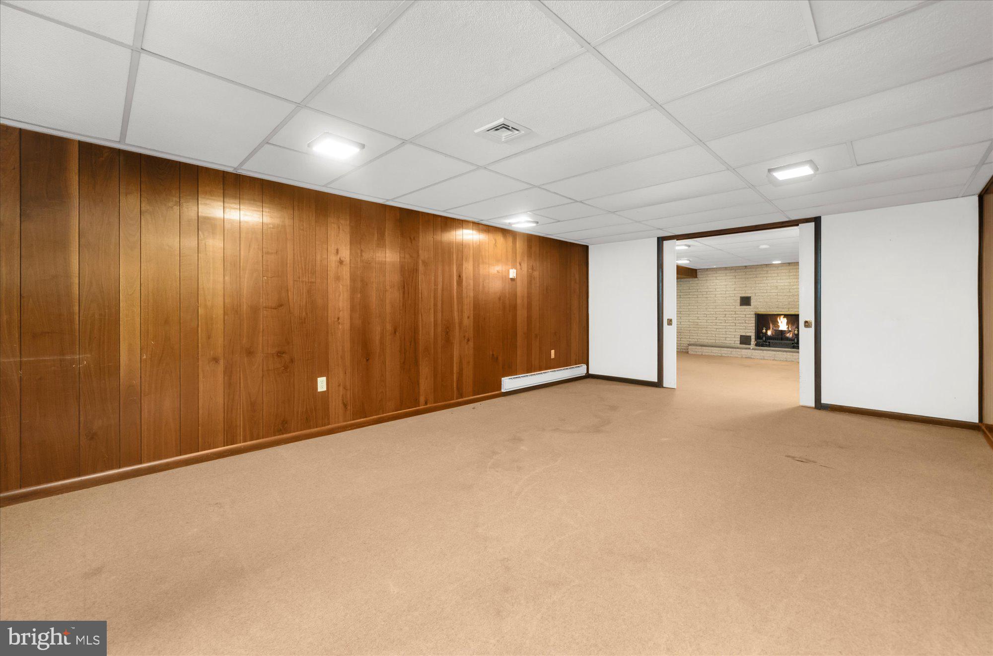 HOLIDAY HILLS - Residential
