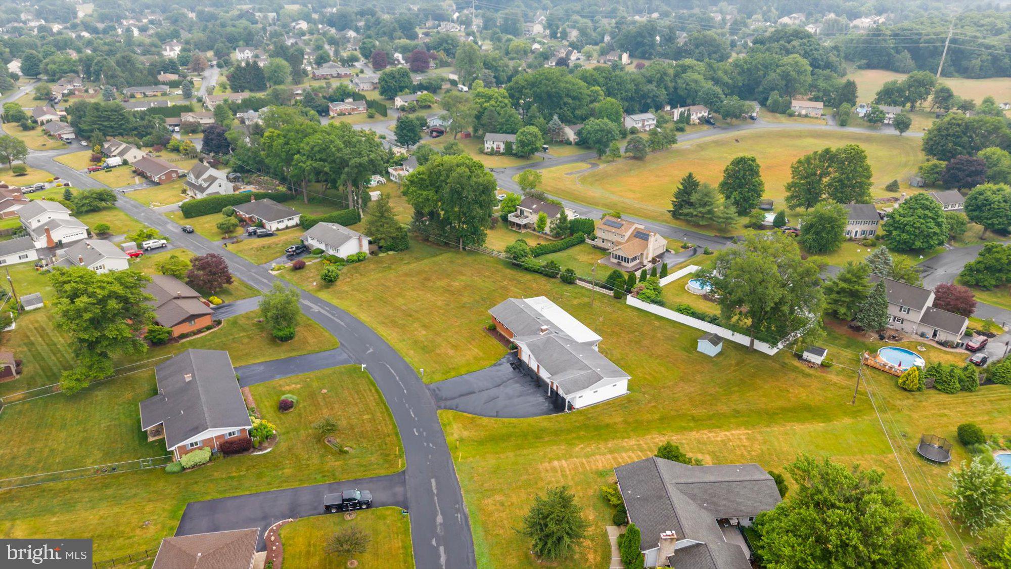 HOLIDAY HILLS - Residential