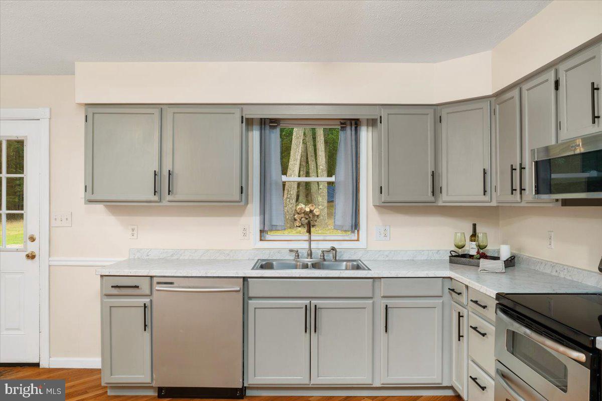FAIRVIEW - Residential
