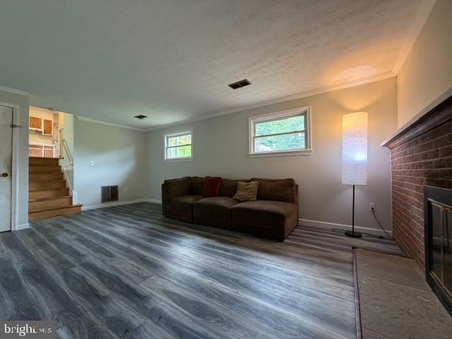MILL CREEK TOWNE - Residential