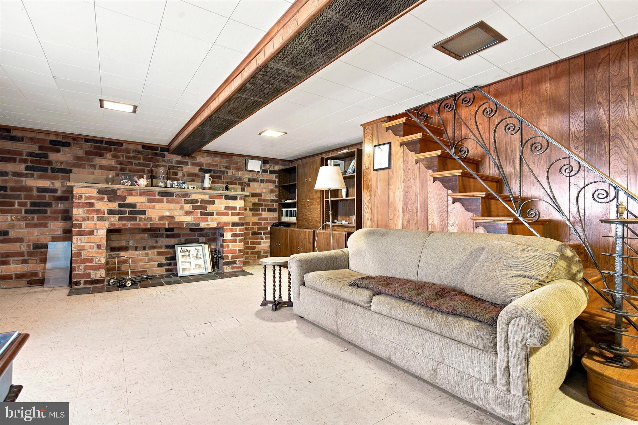 COBBS CREEK - Residential