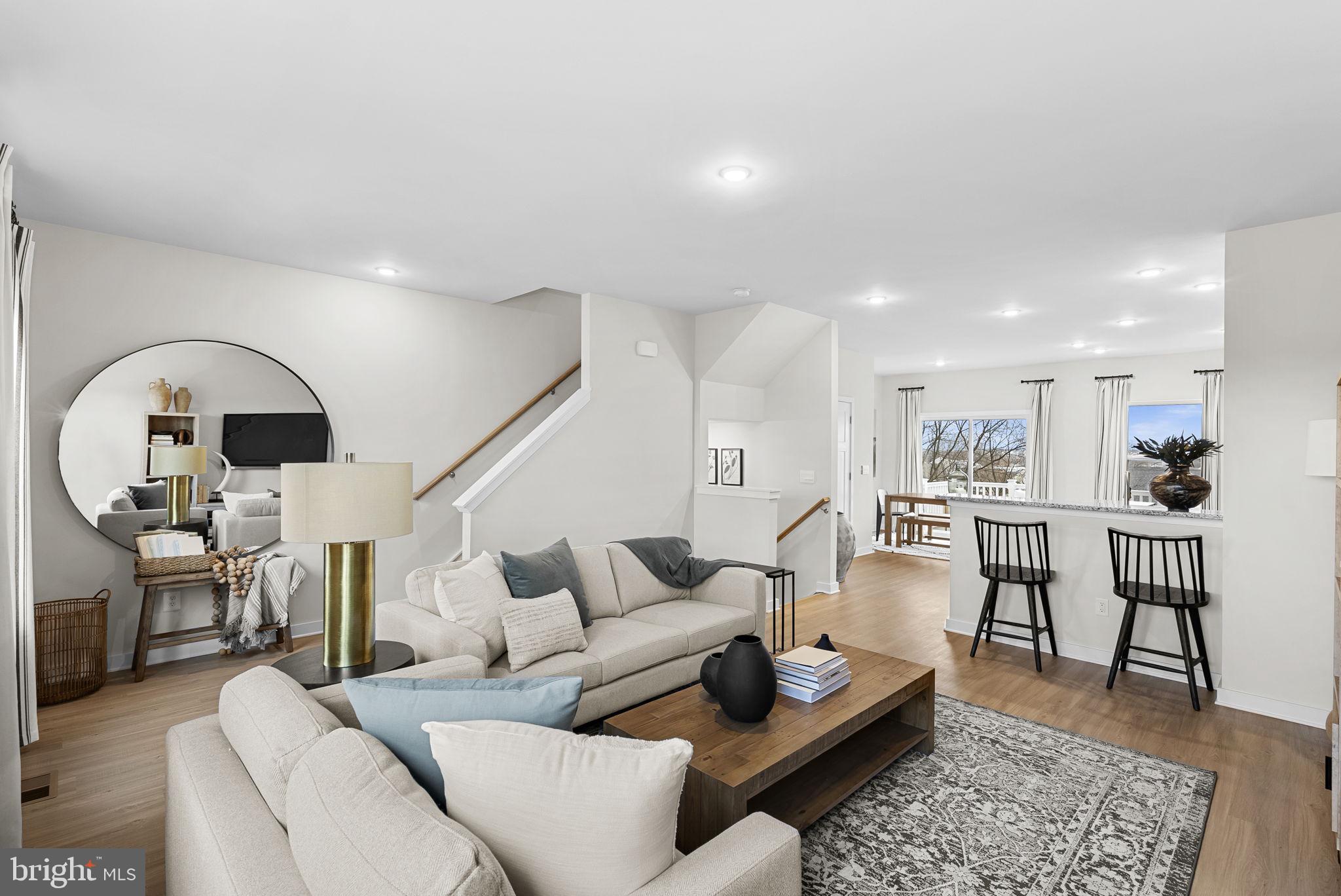 HUNTWELL WEST - Residential