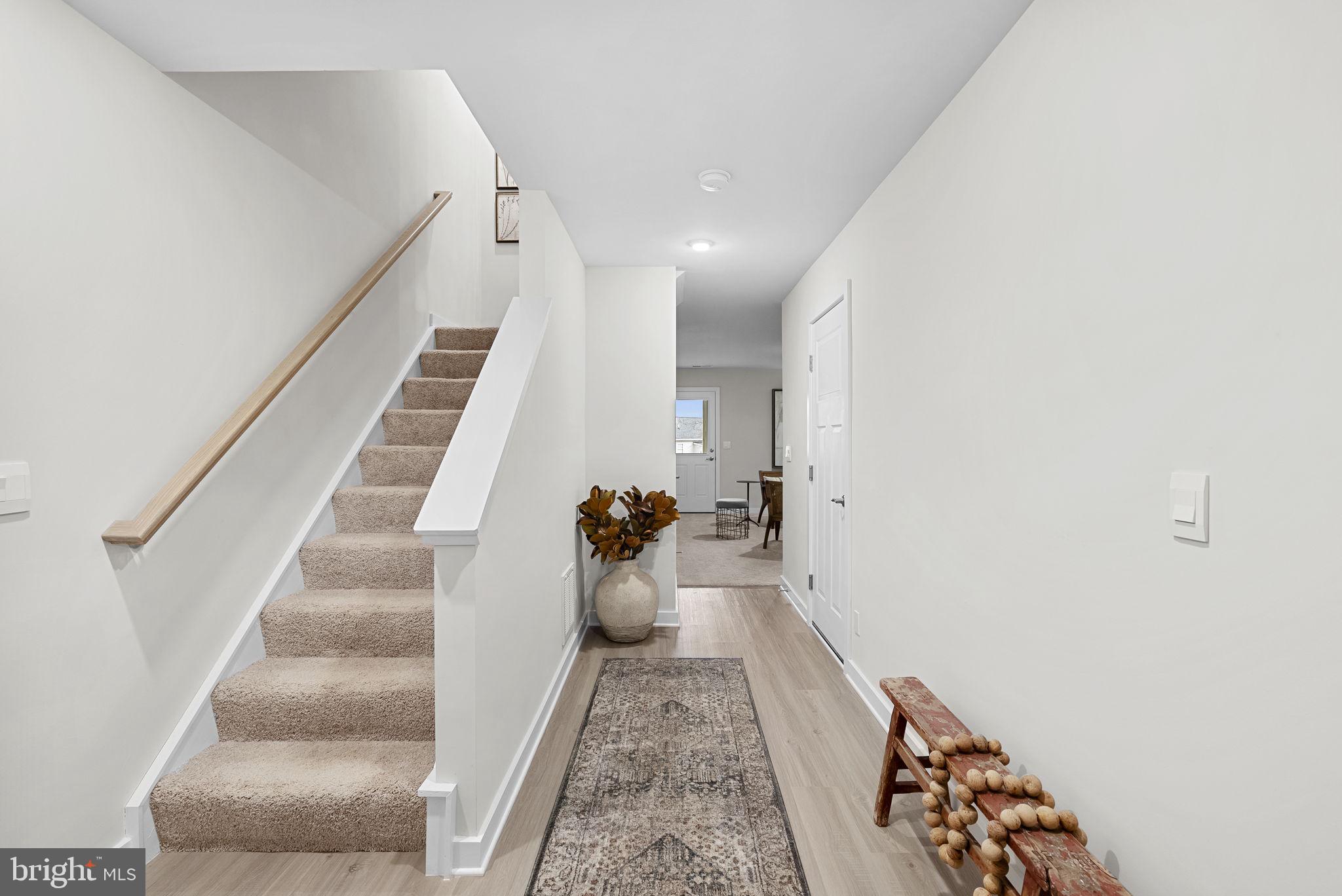HUNTWELL WEST - Residential