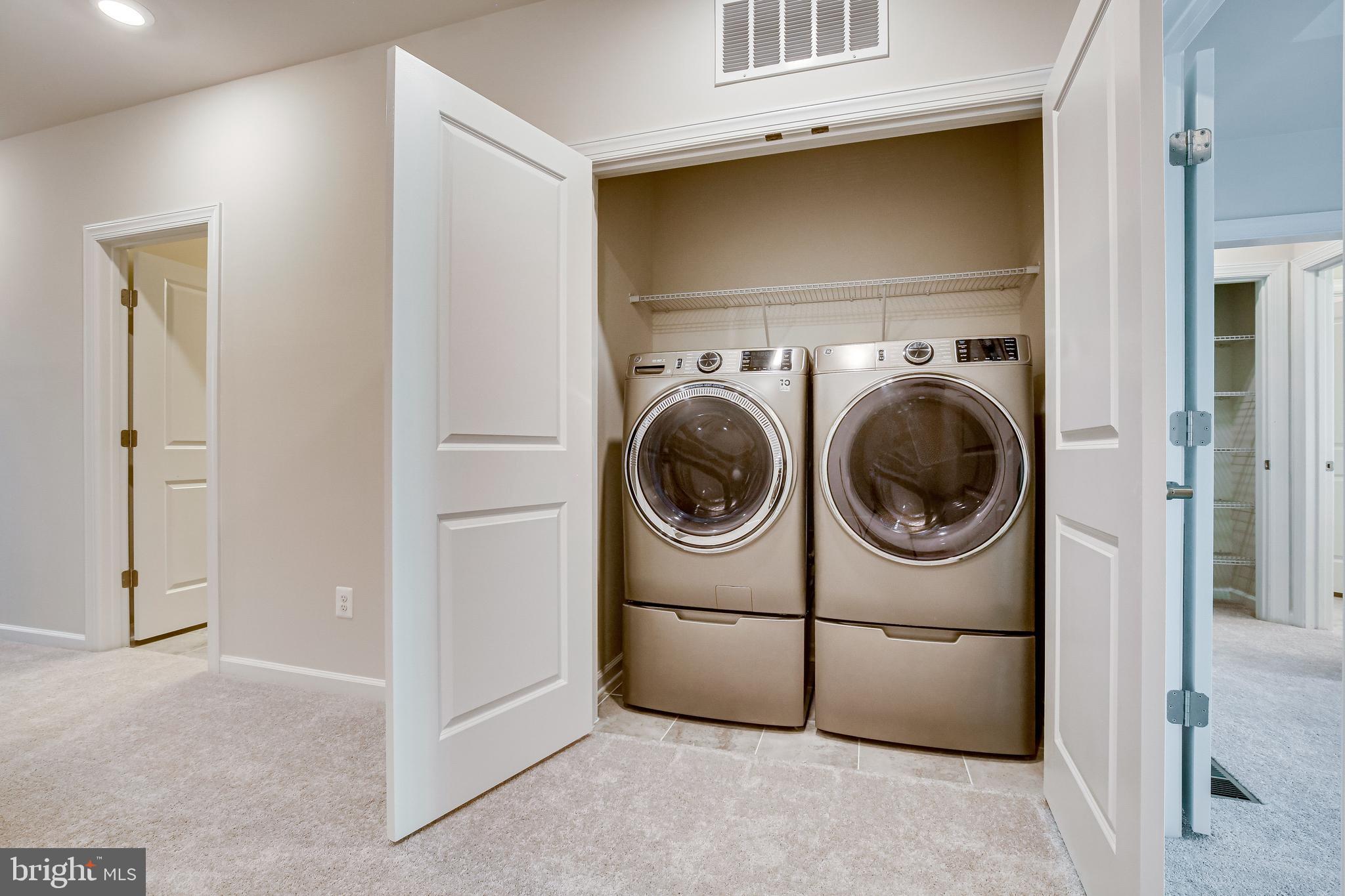 KINCORA - Residential Lease