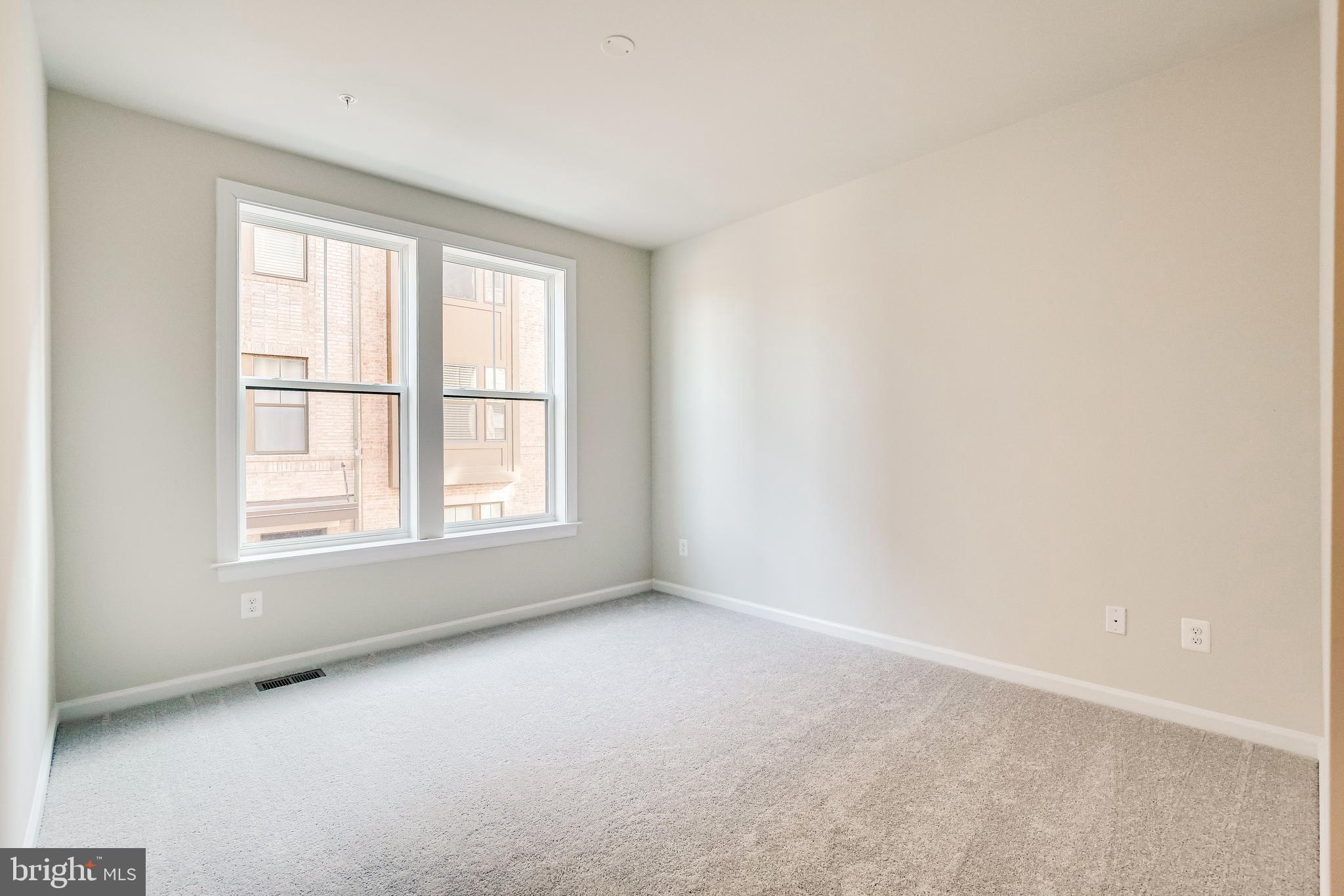 KINCORA - Residential Lease
