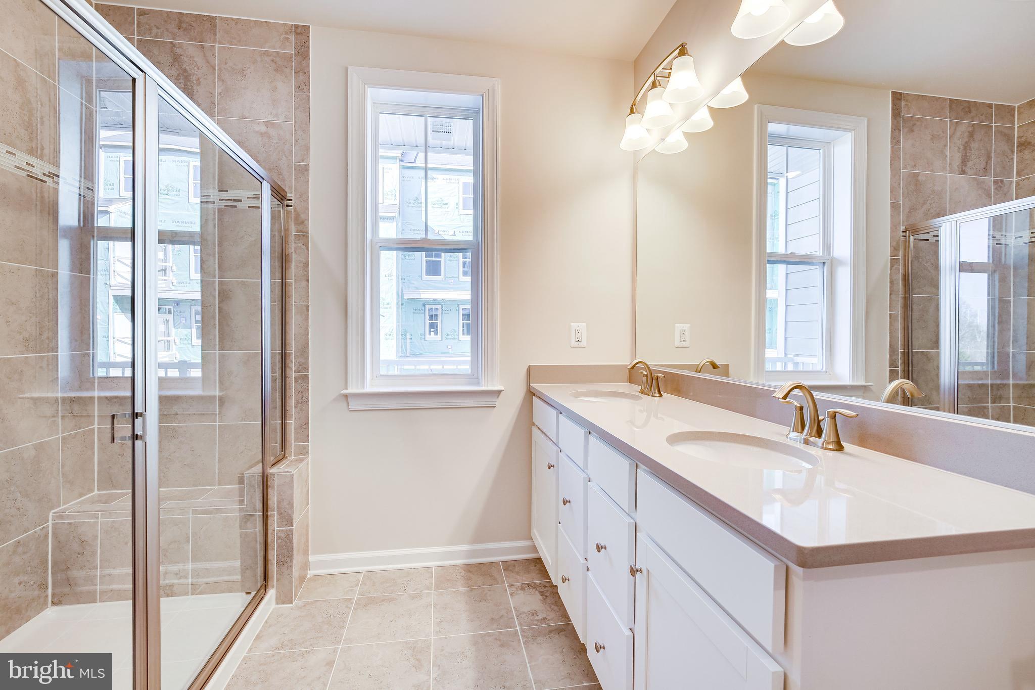 KINCORA - Residential Lease