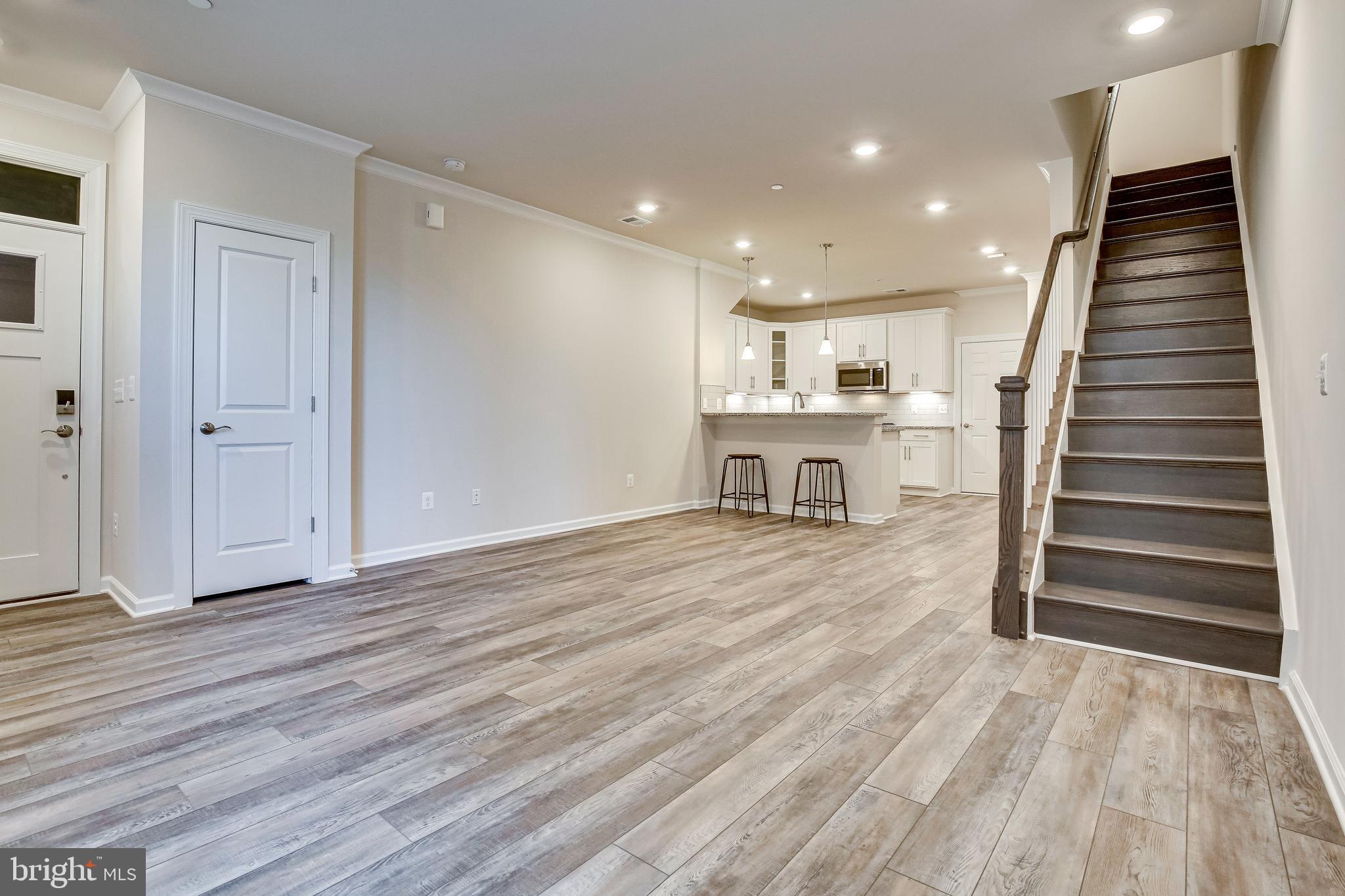 KINCORA - Residential Lease