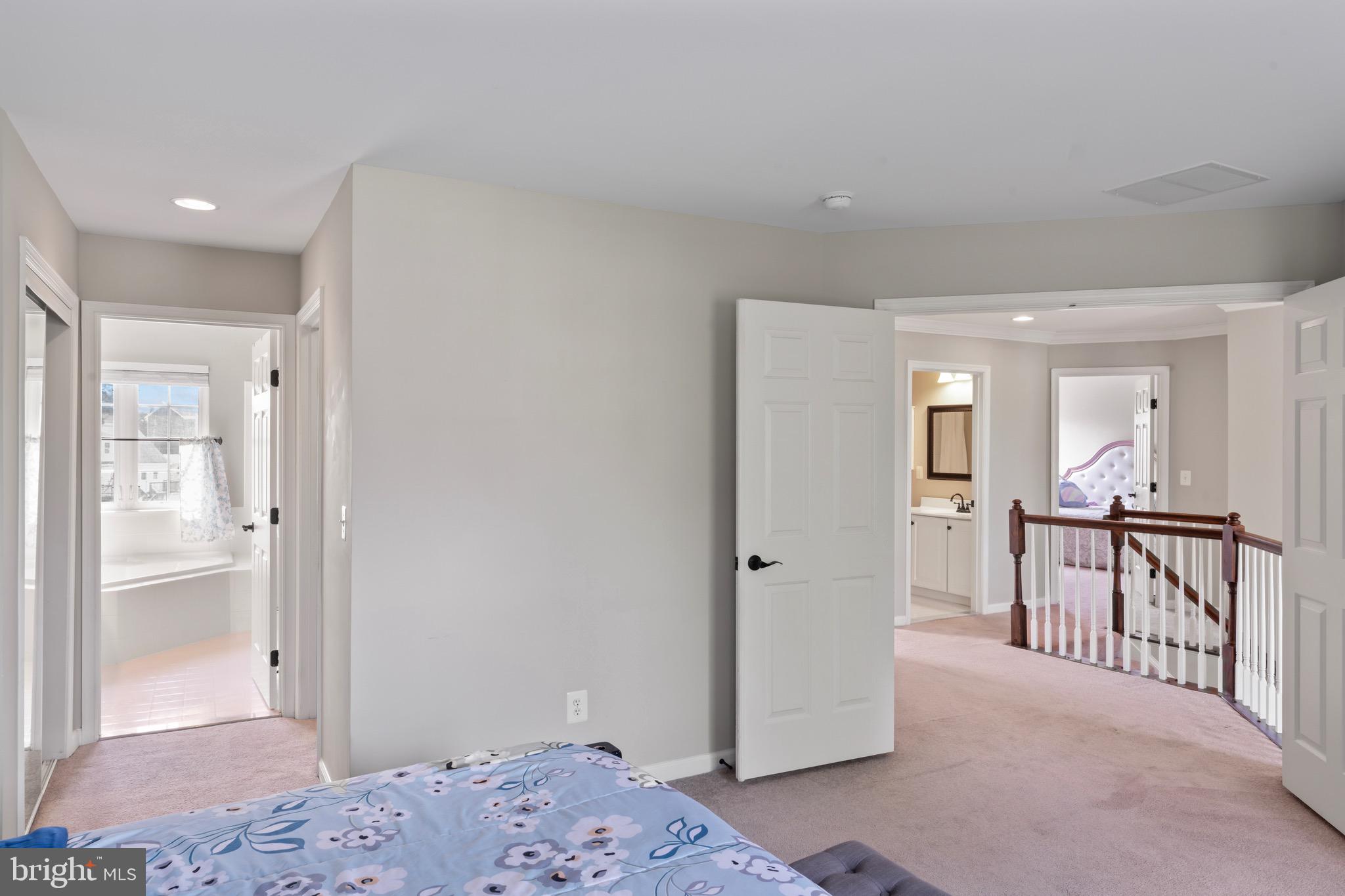 KINGSRIDGE ESTATES - Residential