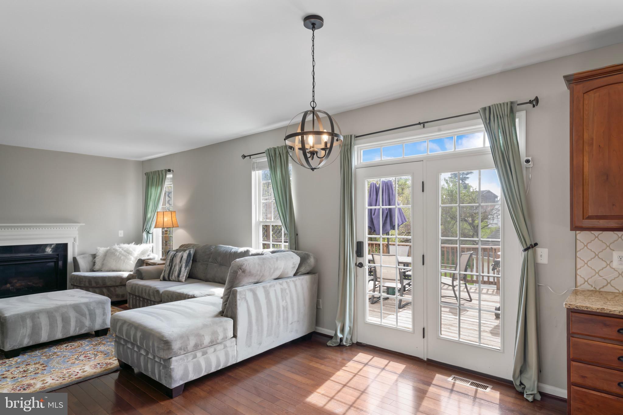 KINGSRIDGE ESTATES - Residential