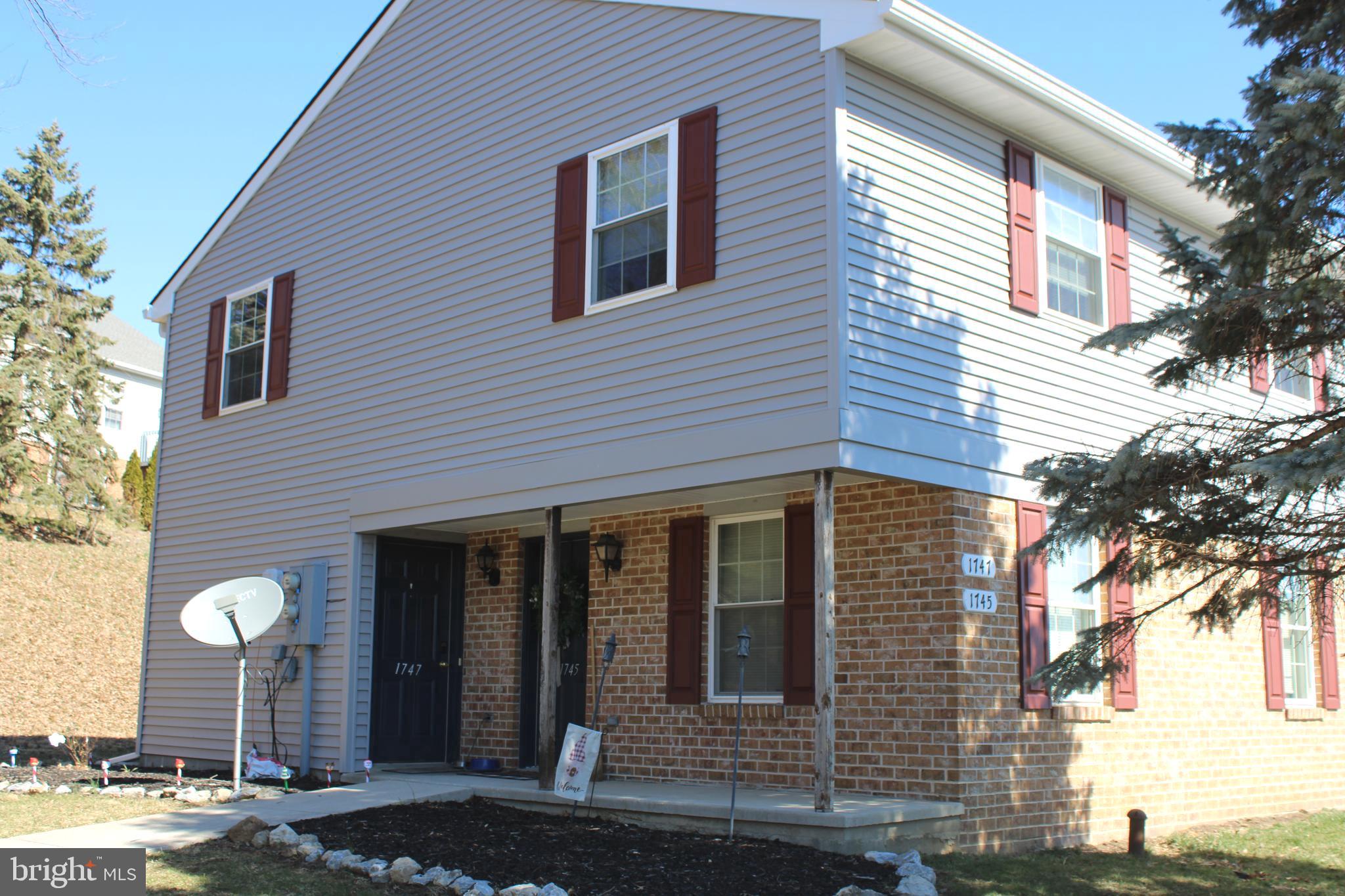PARKSIDE TOWNHOMES - Residential