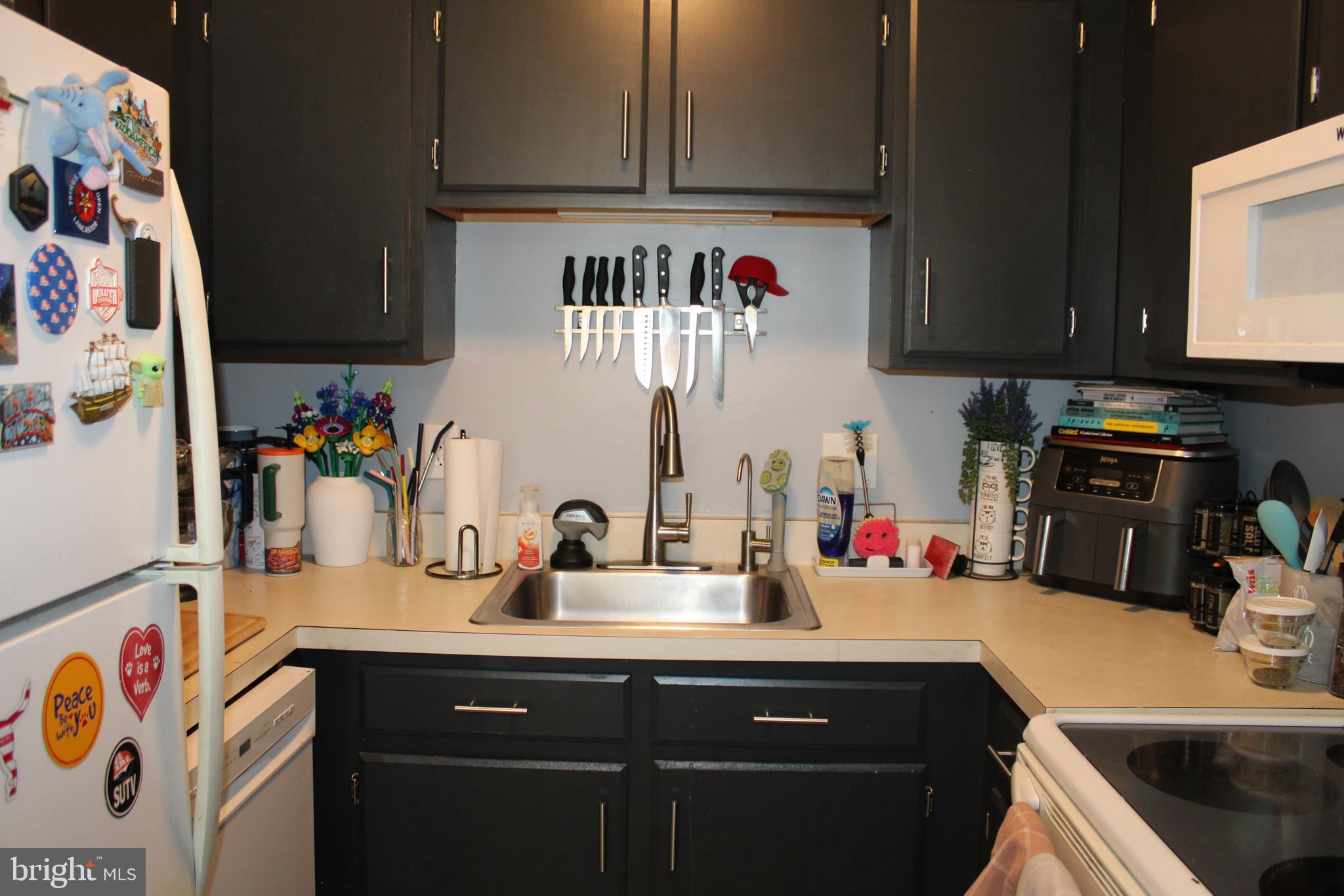 PARKSIDE TOWNHOMES - Residential