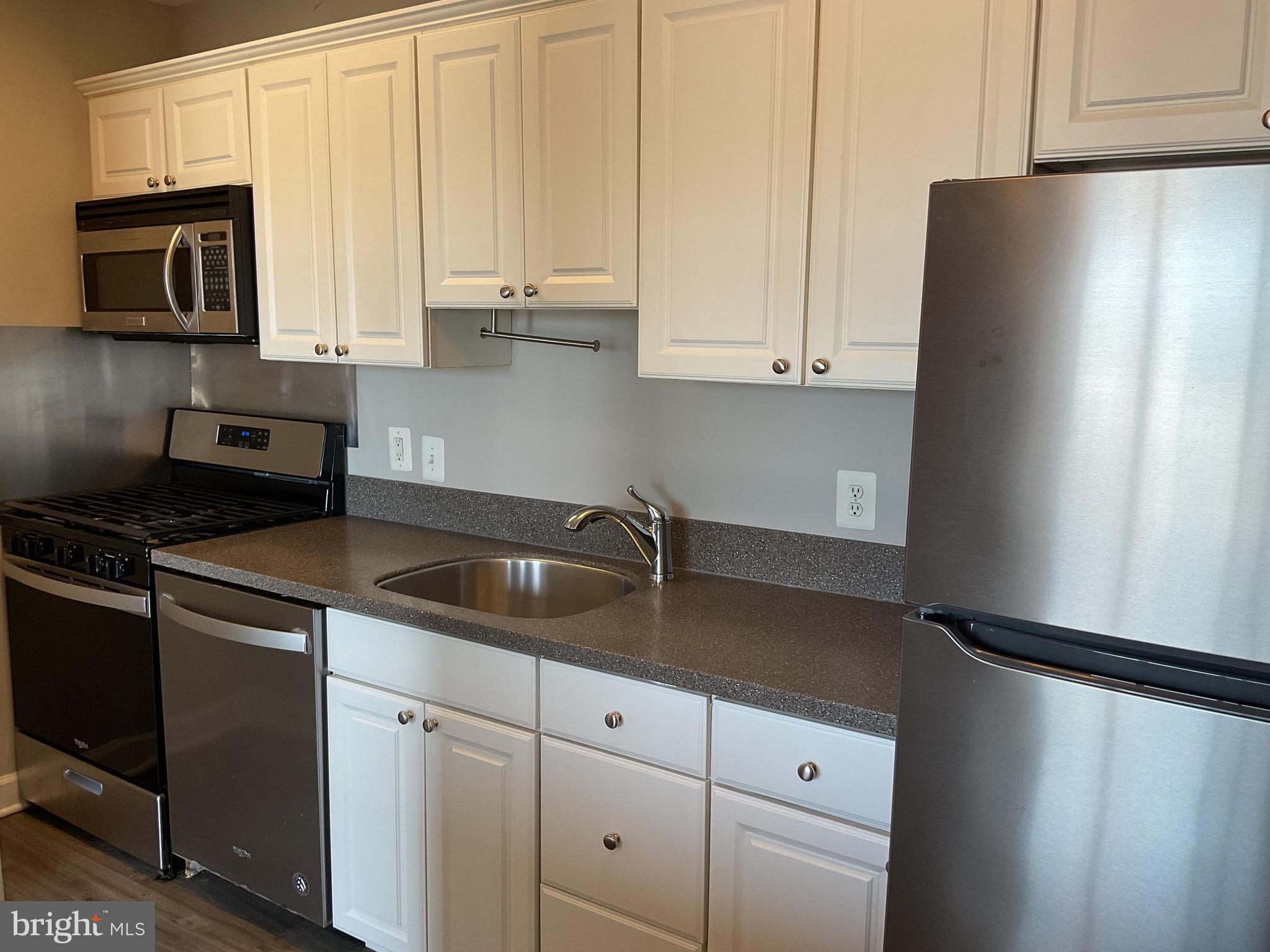OCCOQUAN RIDGE CONDO - Residential