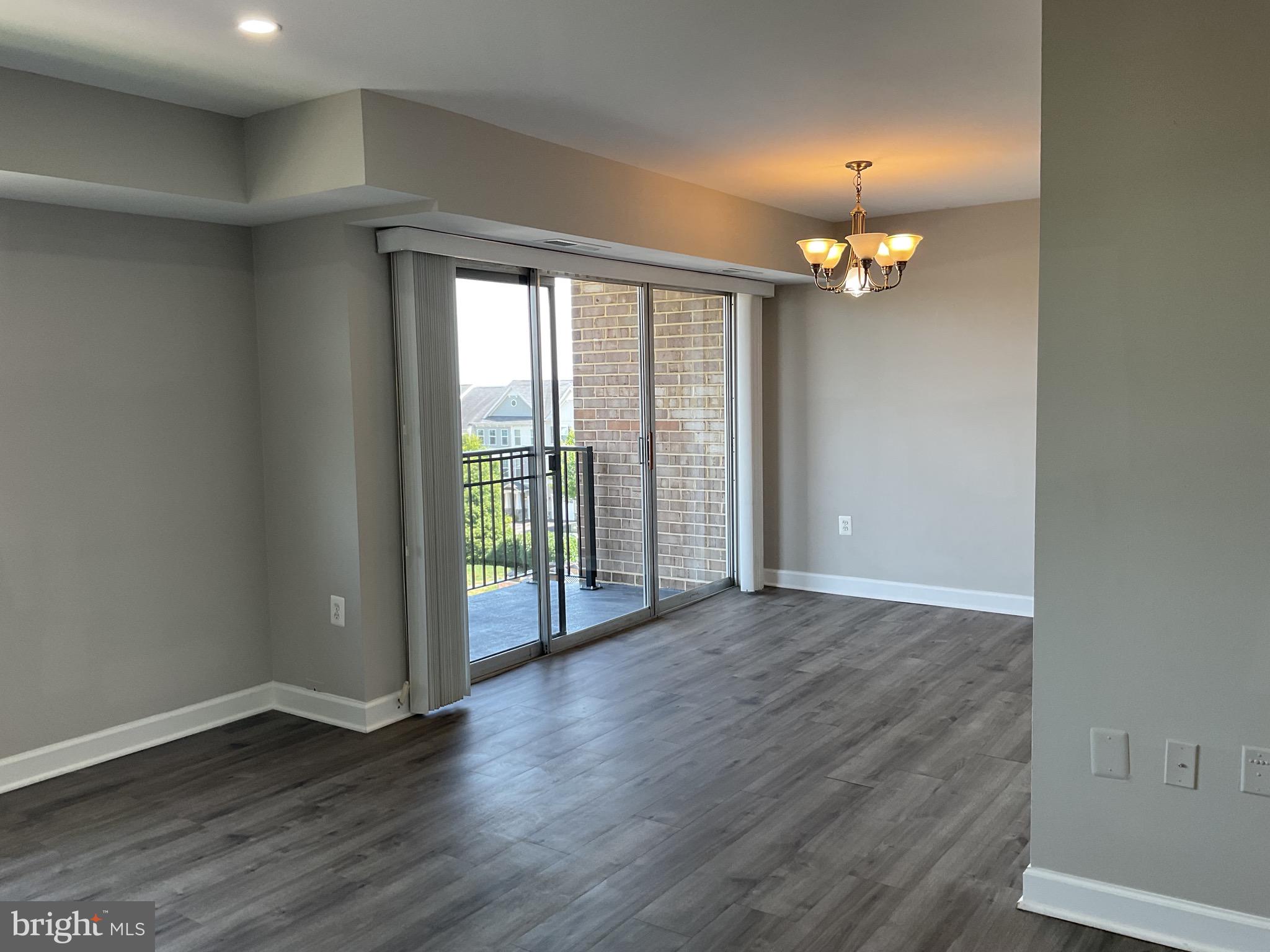 OCCOQUAN RIDGE CONDO - Residential
