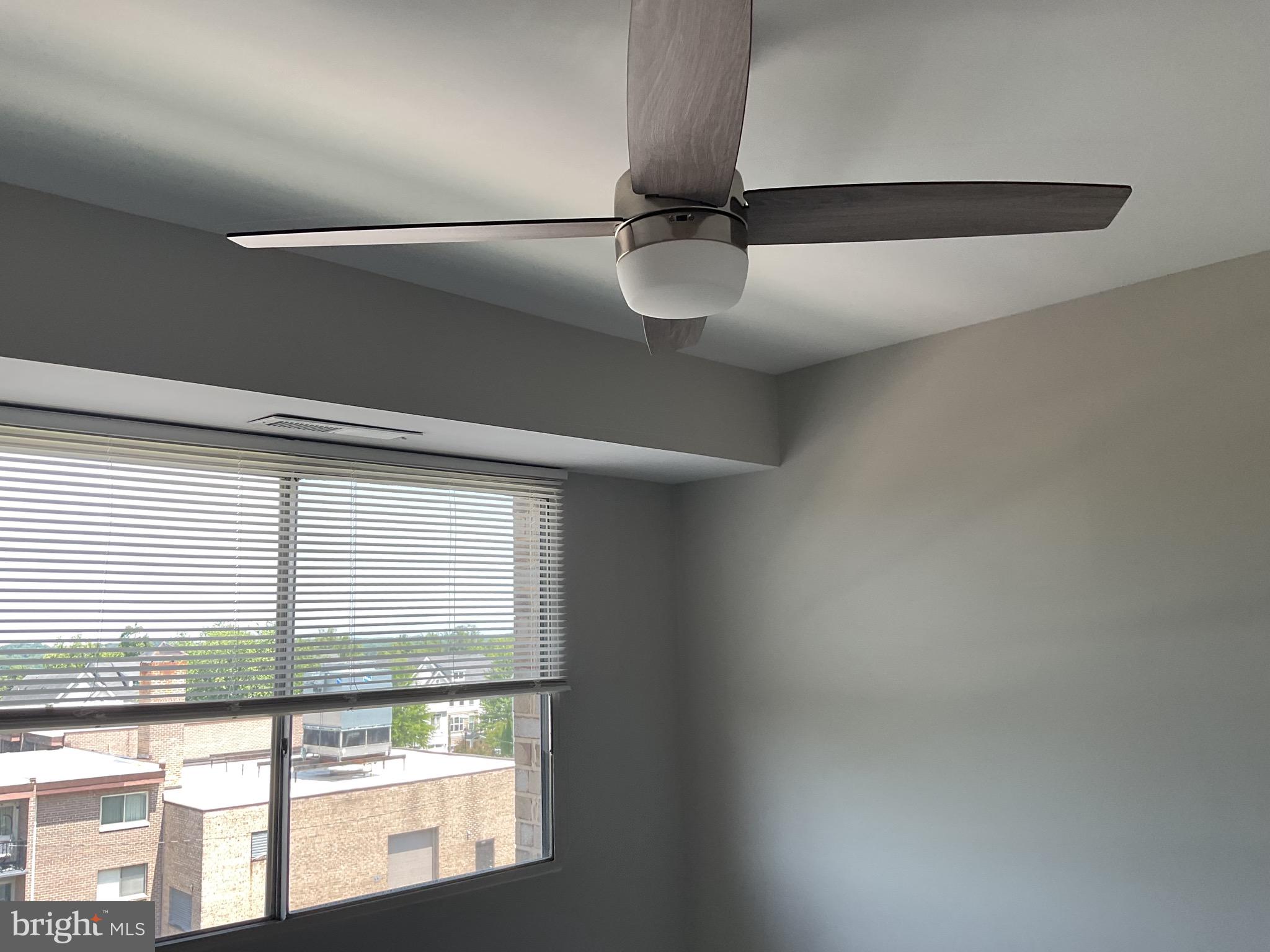 OCCOQUAN RIDGE CONDO - Residential