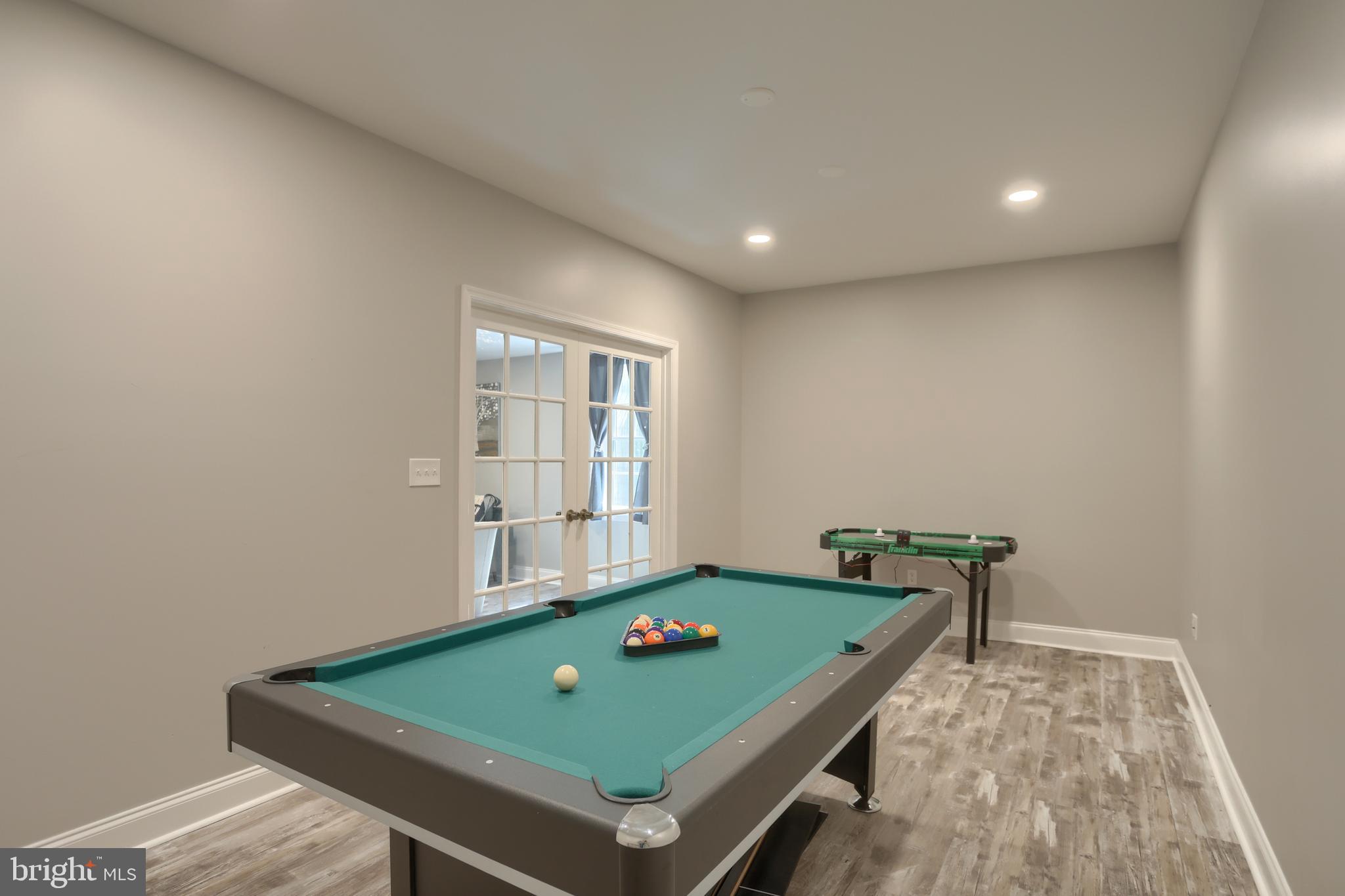 STONE CREEK - Residential