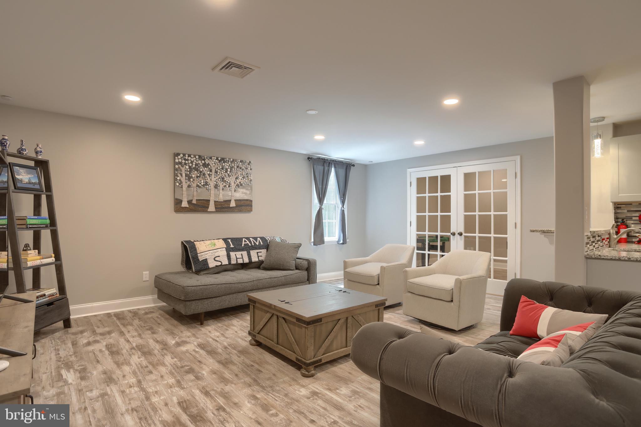 STONE CREEK - Residential