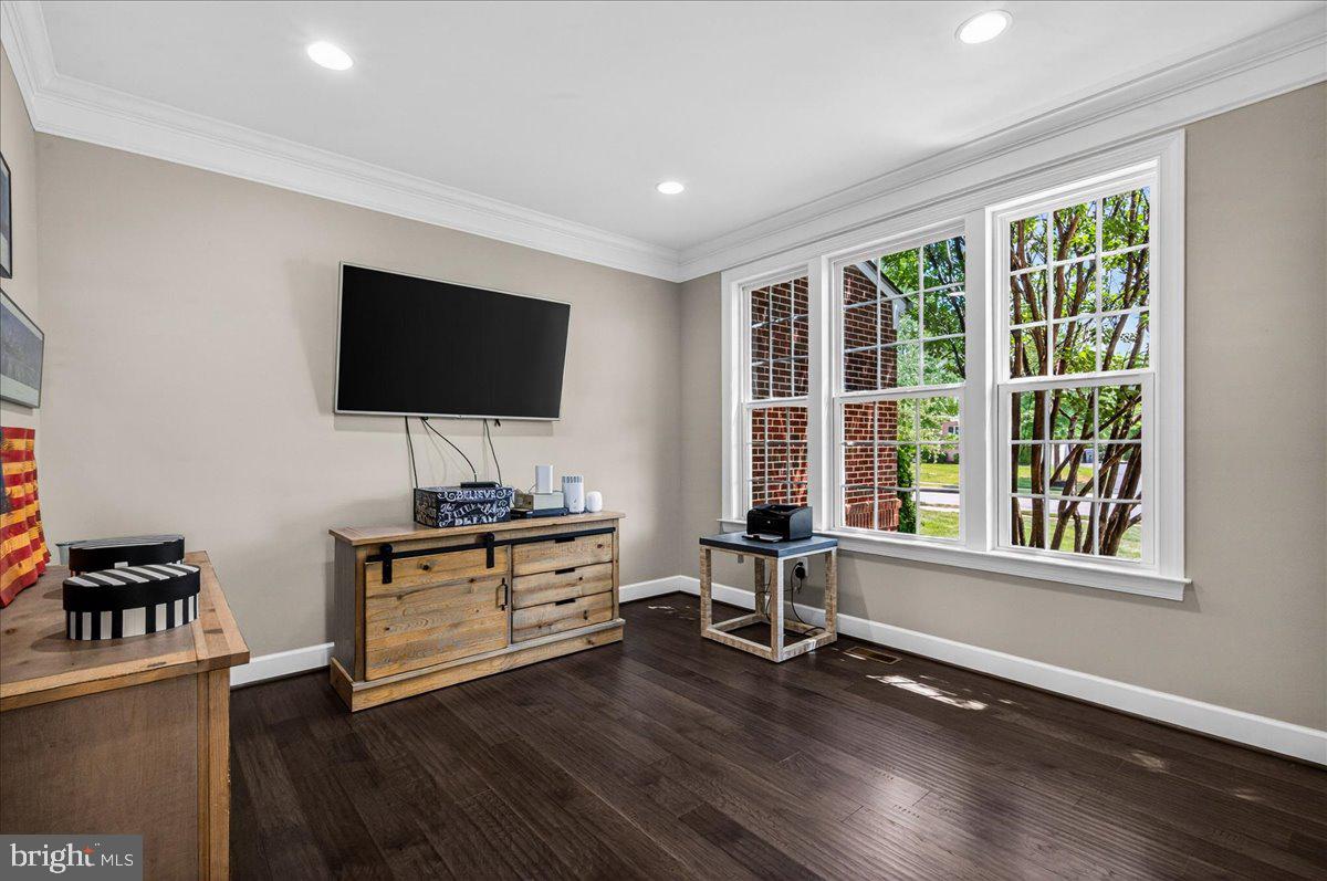 RESERVOIR RIDGE - Residential
