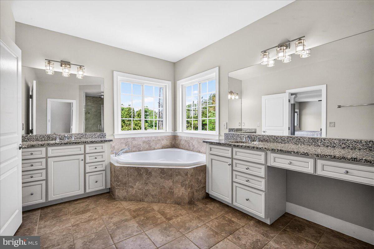 RESERVOIR RIDGE - Residential
