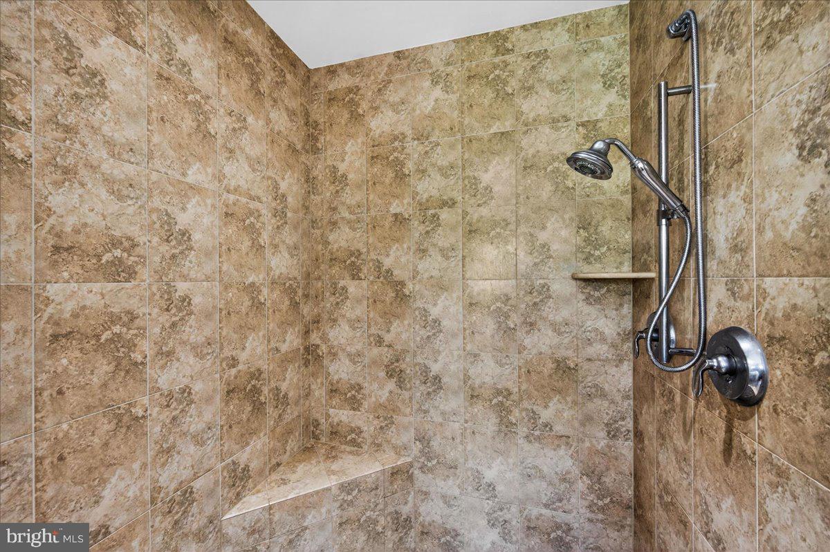 RESERVOIR RIDGE - Residential