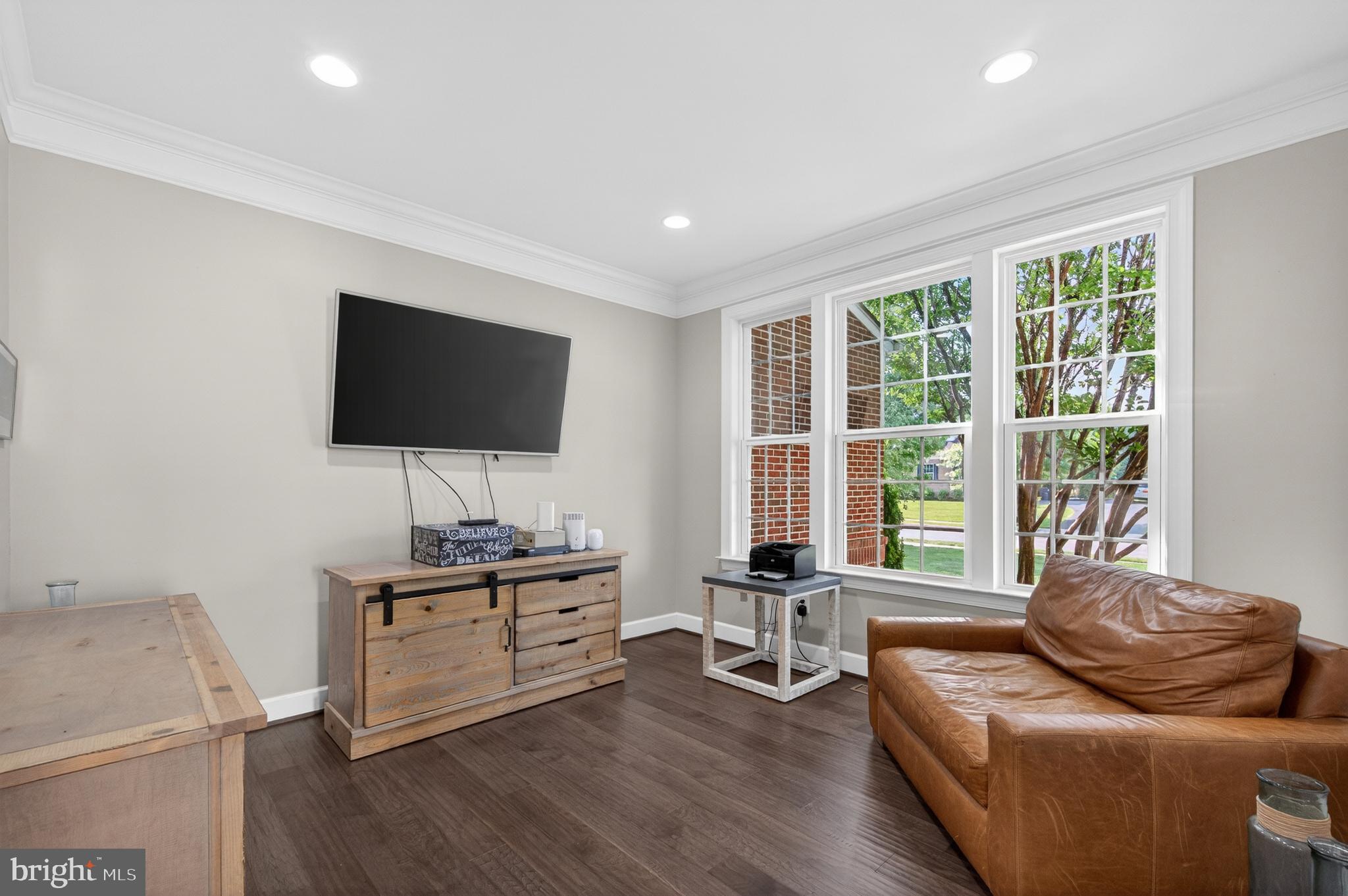 RESERVOIR RIDGE - Residential