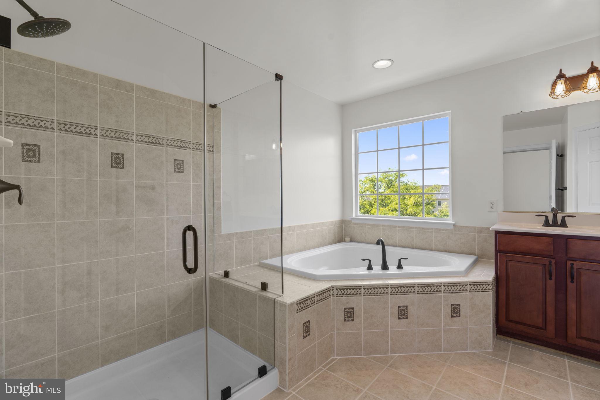 PINEY ORCHARD - Residential