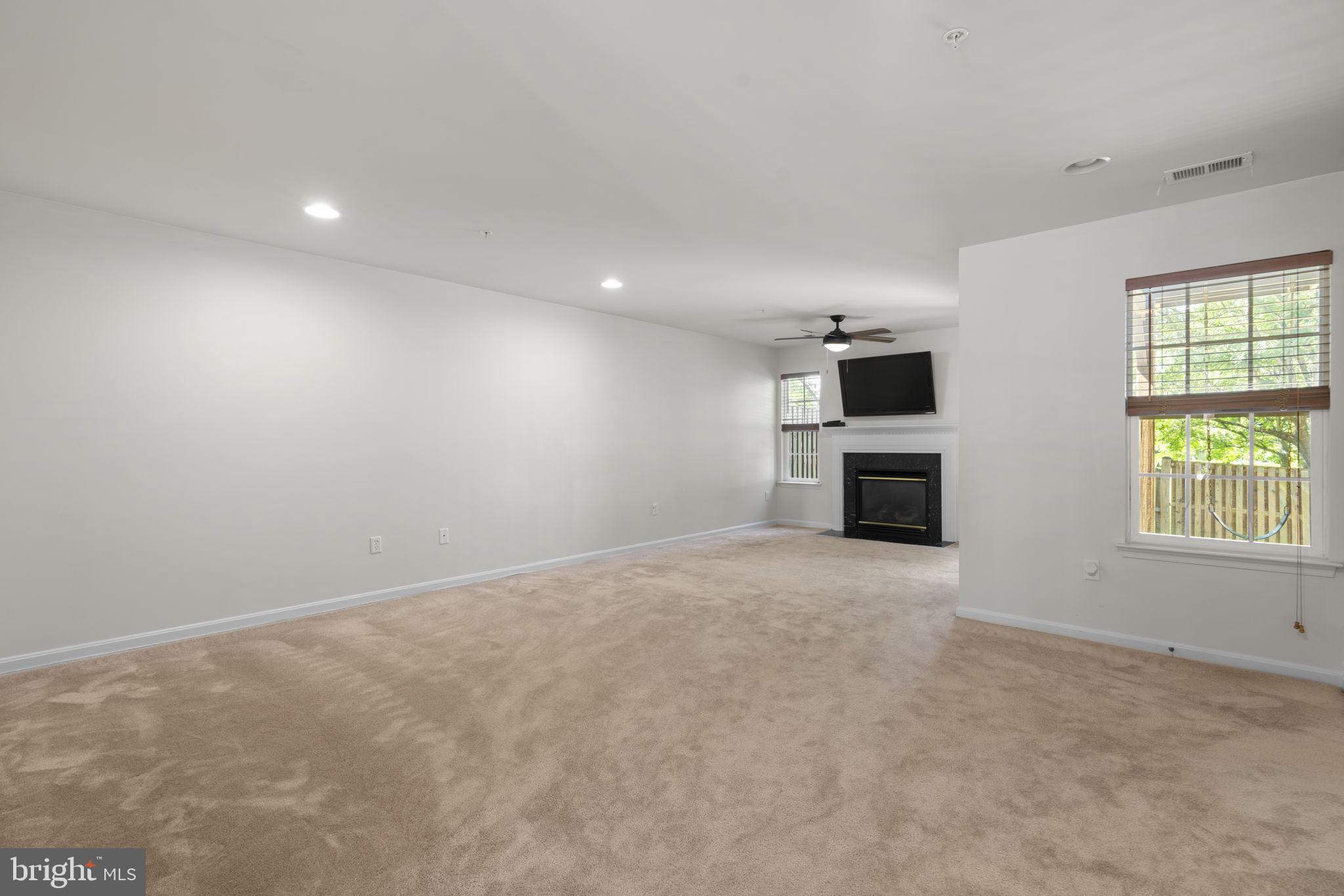 PINEY ORCHARD - Residential