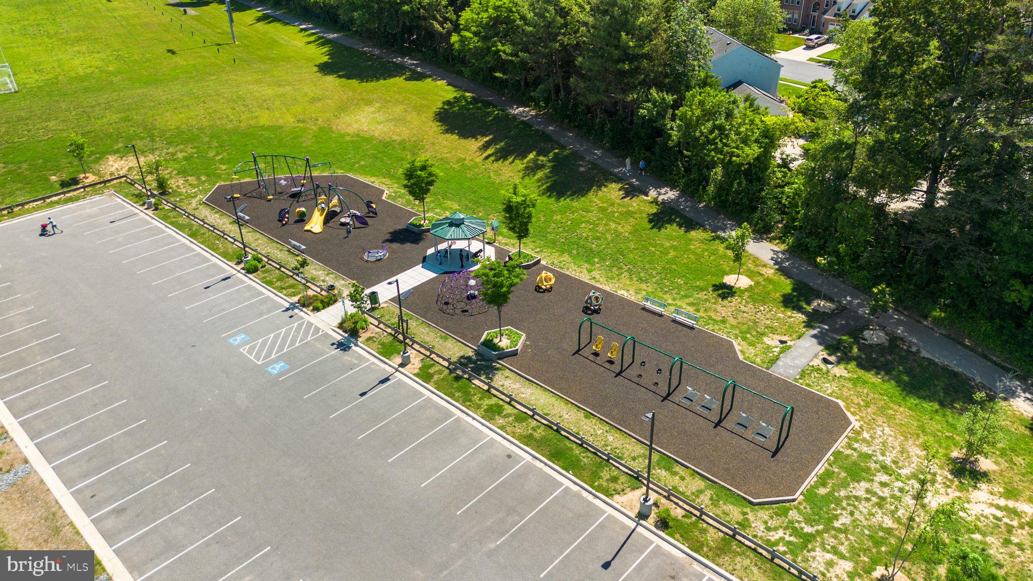 PINEY ORCHARD - Residential