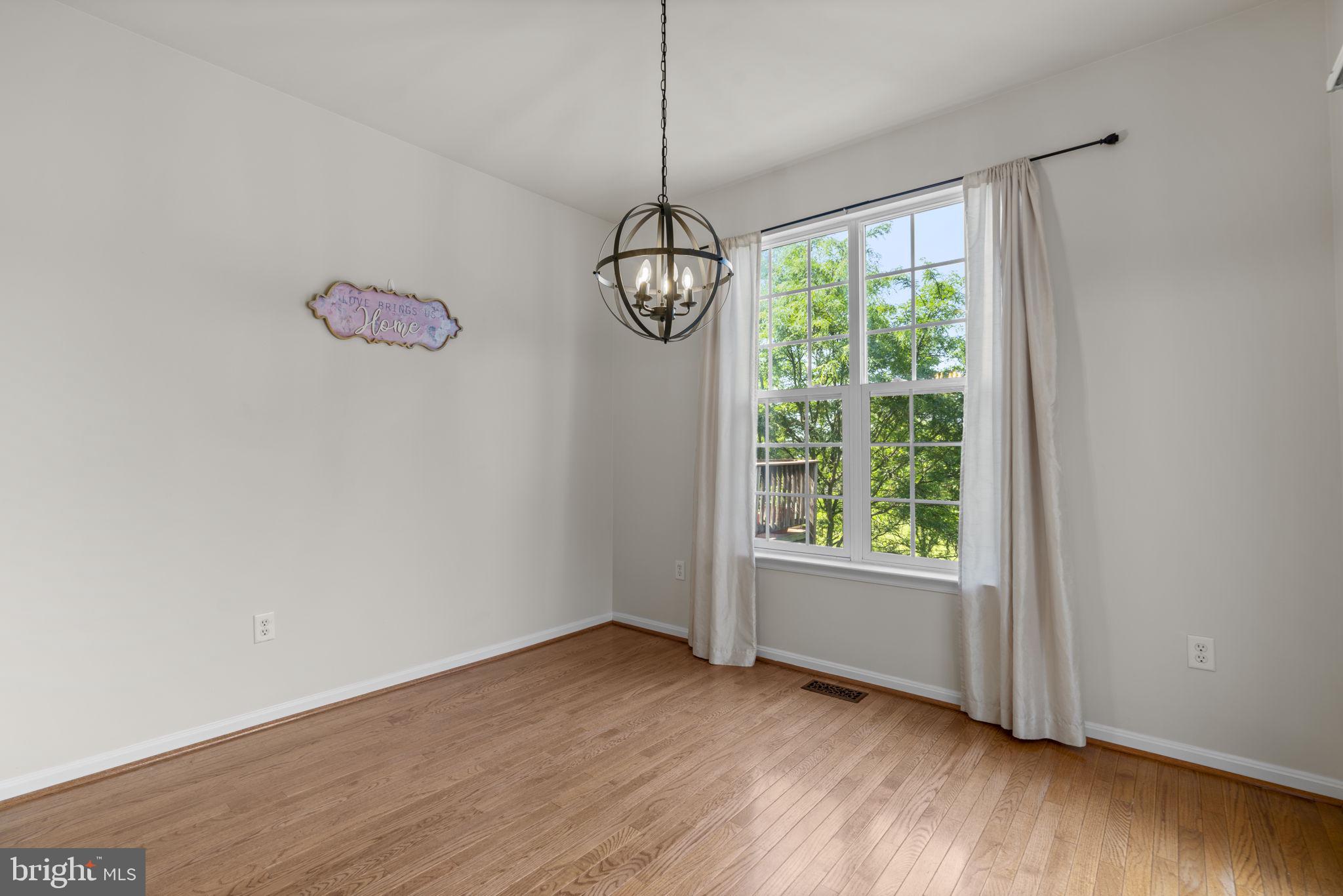 PINEY ORCHARD - Residential