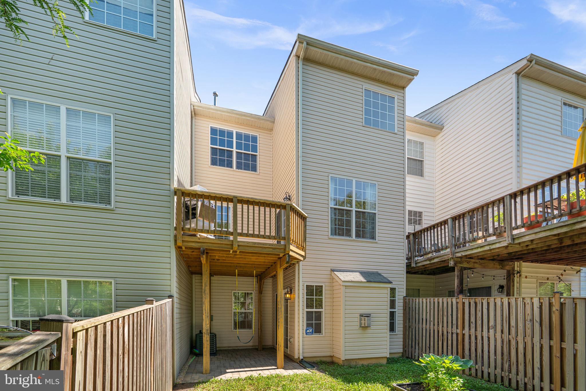 PINEY ORCHARD - Residential