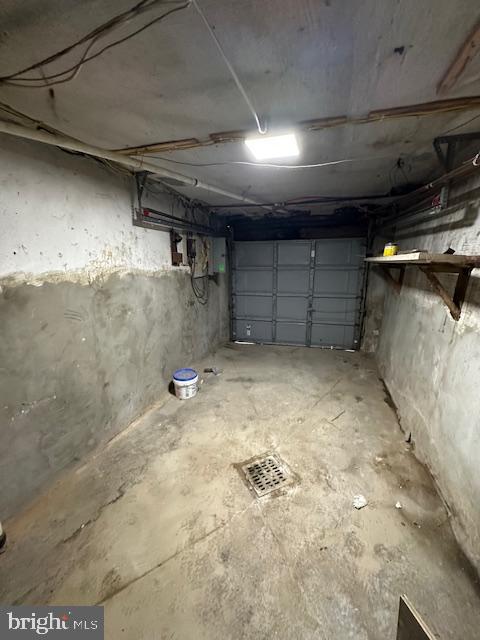 WEST OAK LANE - Residential
