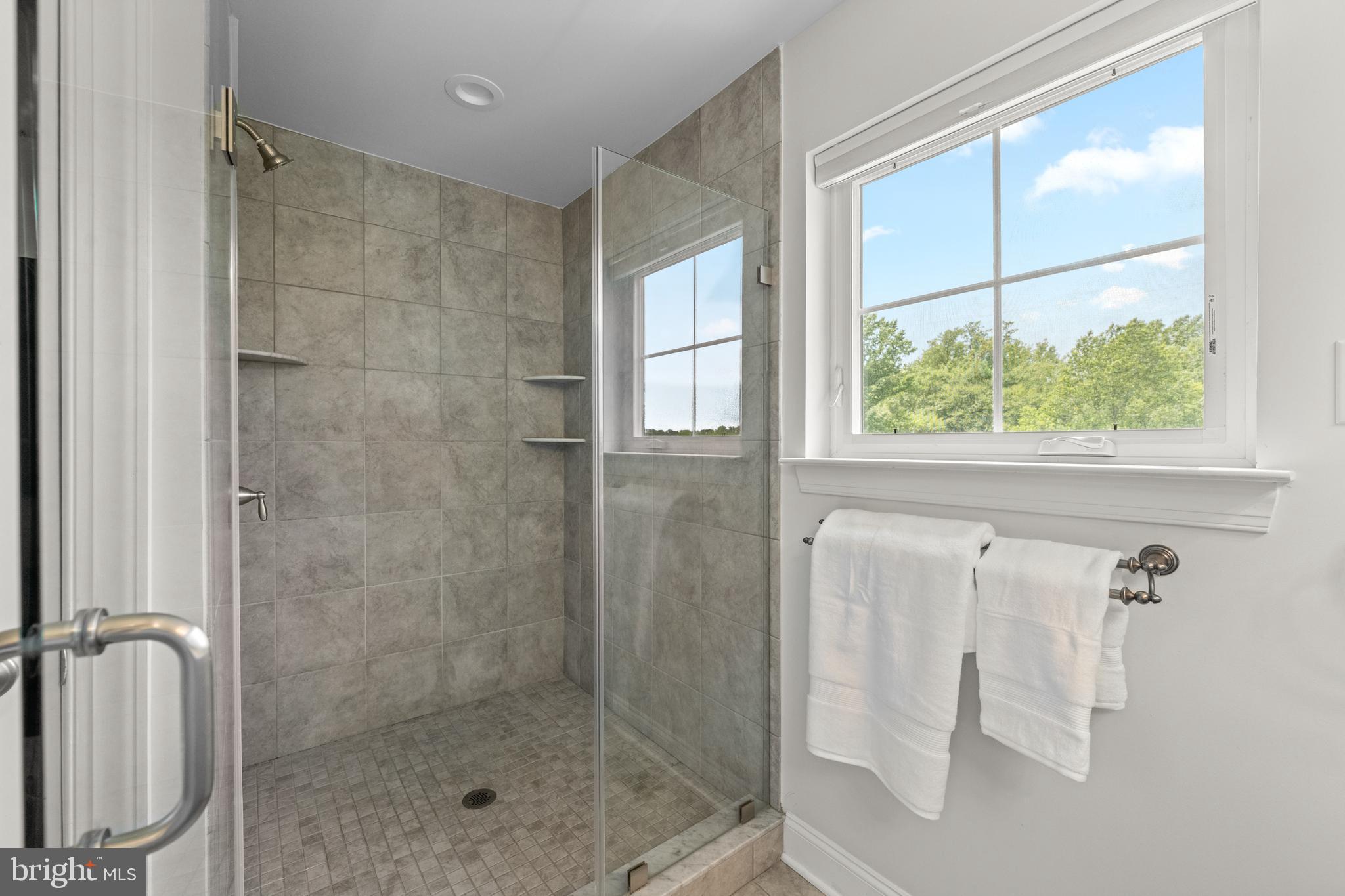 BROOKFIELD - Residential