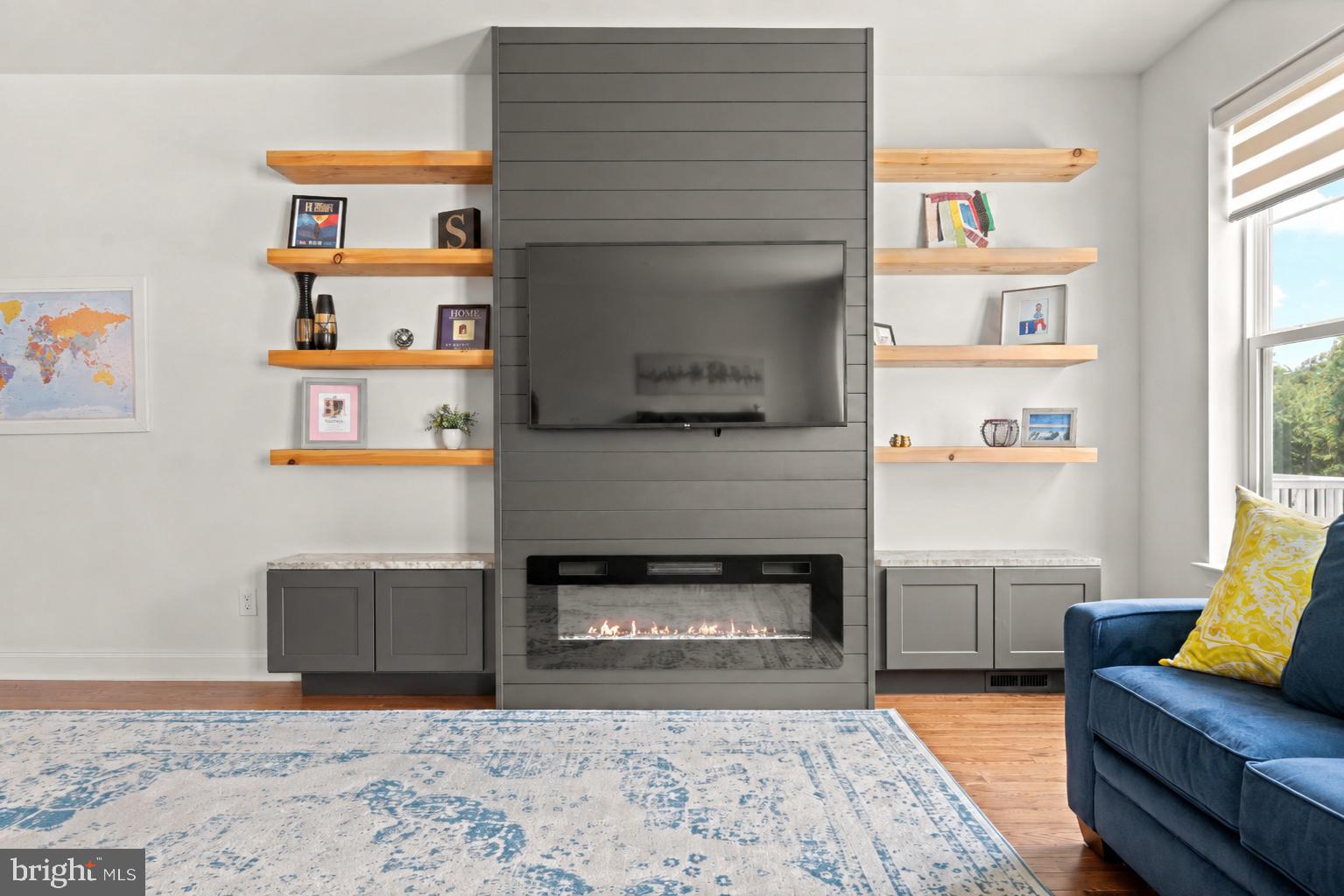 BROOKFIELD - Residential