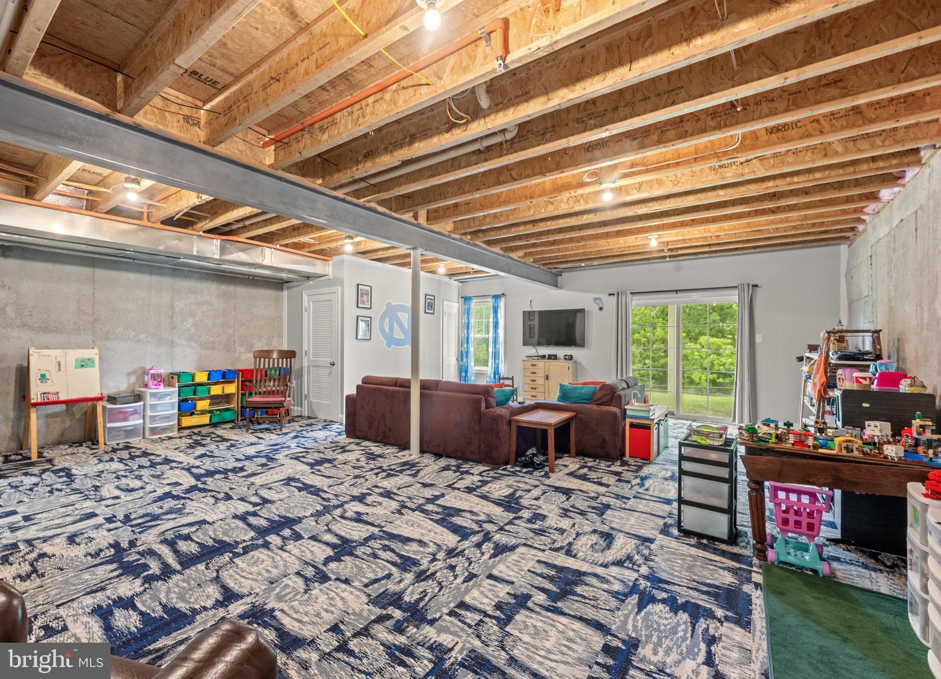 BROOKFIELD - Residential