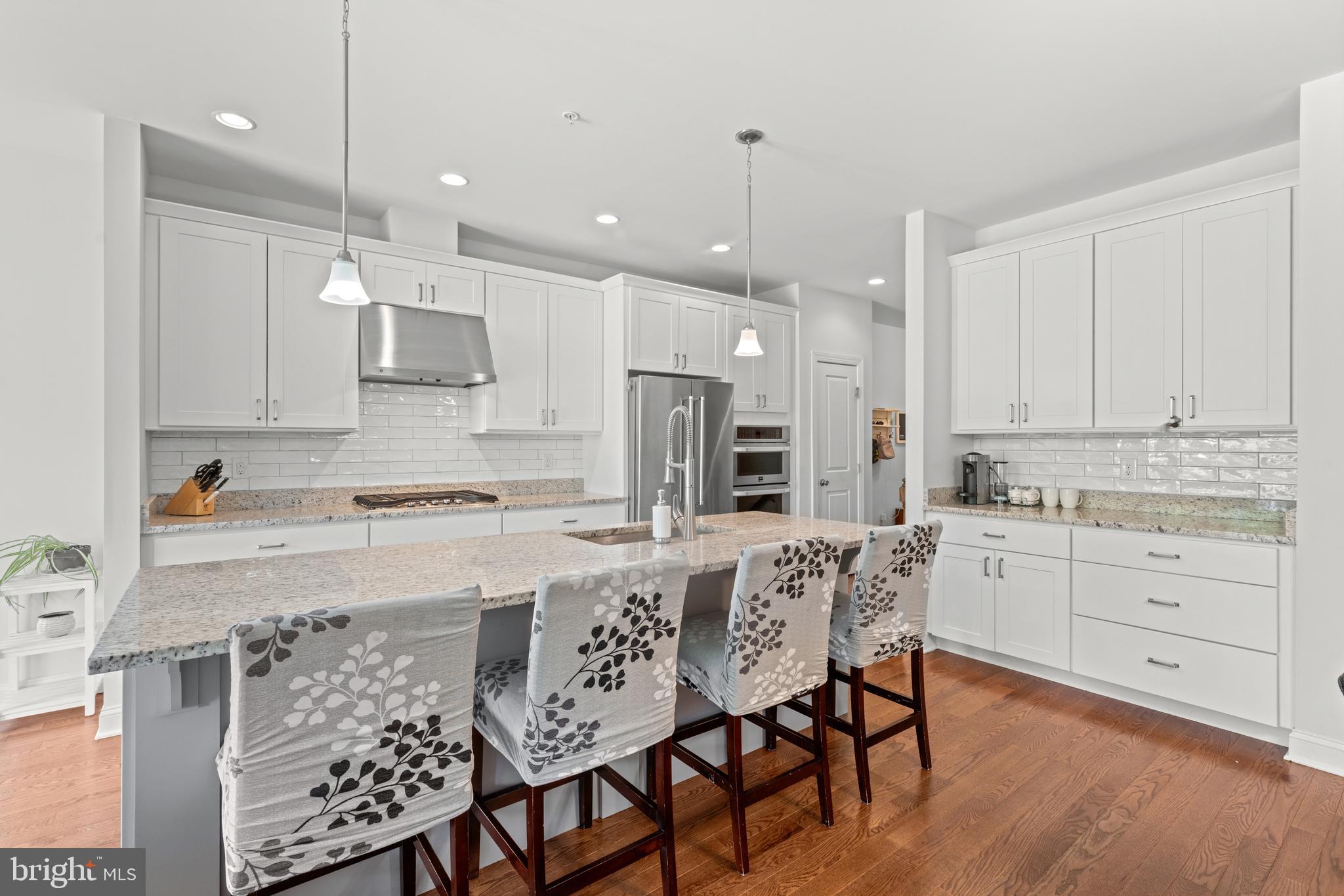 BROOKFIELD - Residential