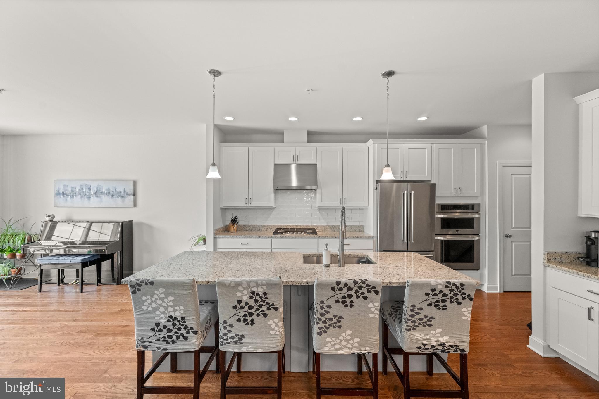 BROOKFIELD - Residential