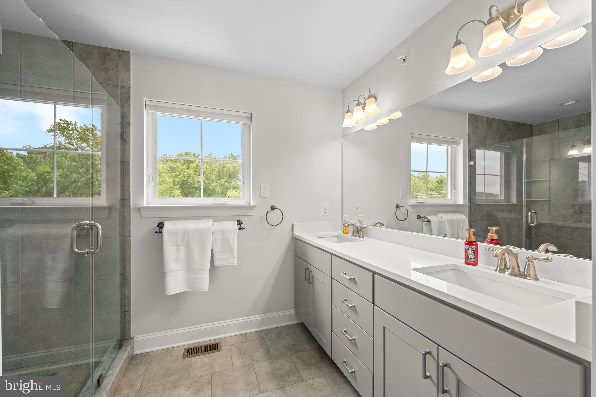BROOKFIELD - Residential