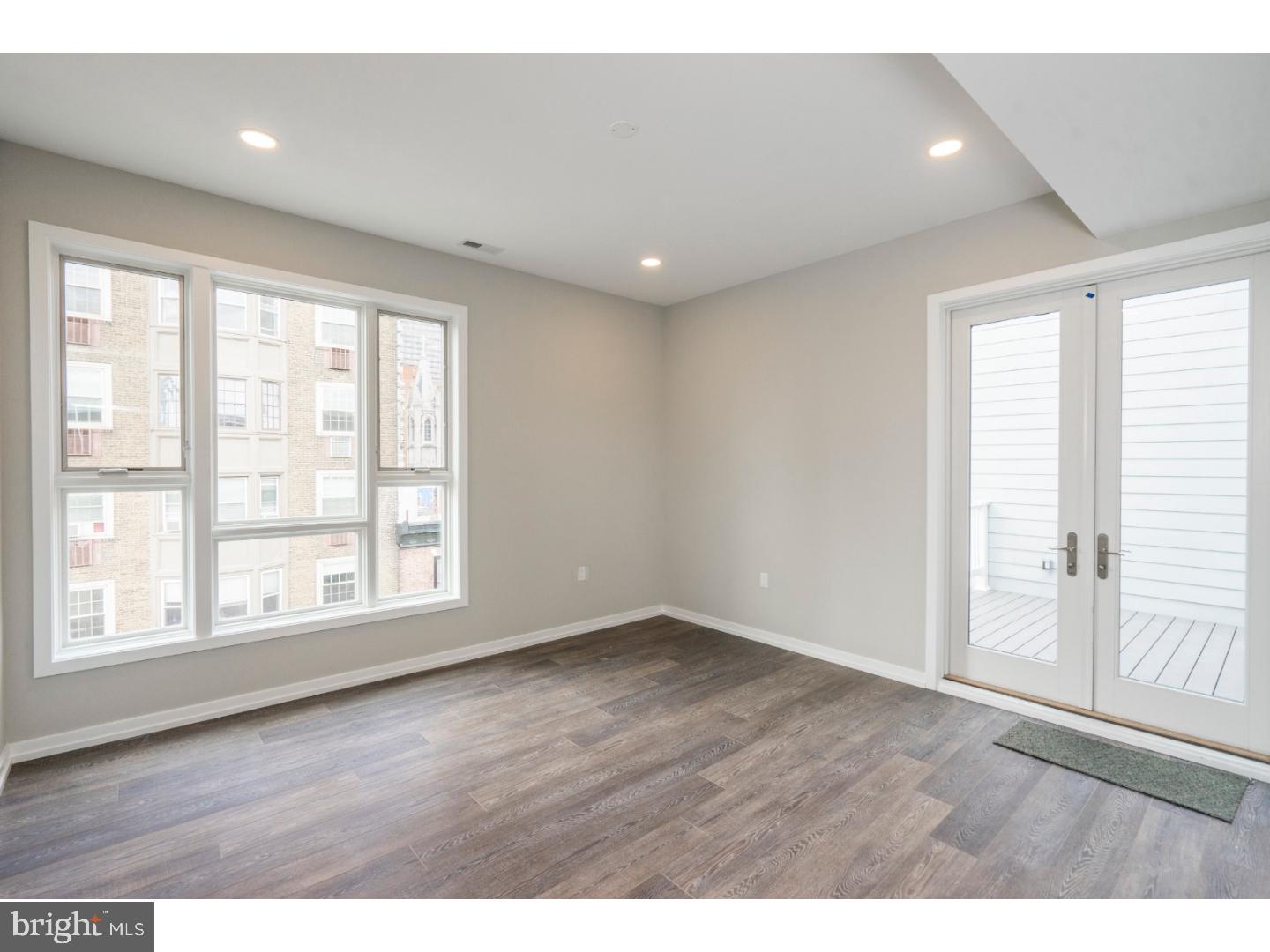 RITTENHOUSE SQUARE - Commercial Sale