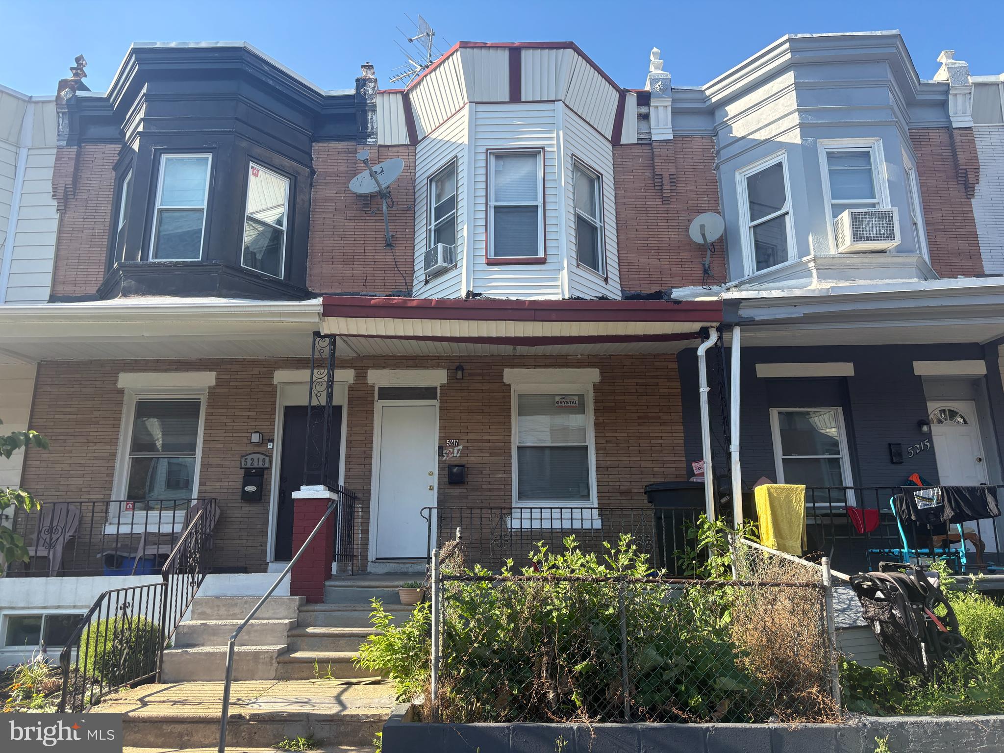 This property is a great investment opportunity or future starter home in the Cobbs Creek area, conveniently located just a block away from the University of Pennsylvania Hospital and very easy to rent!
The home features an open-concept, spacious living and dining area. The kitchen is equipped with a stainless steel stove and refrigerator, and provides access to a private, fenced backyard. The second floor includes three bedrooms and one bathroom. Additionally, there is an unfinished basement with a washer and dryer.
Don't wait and schedule your showing TODAY!