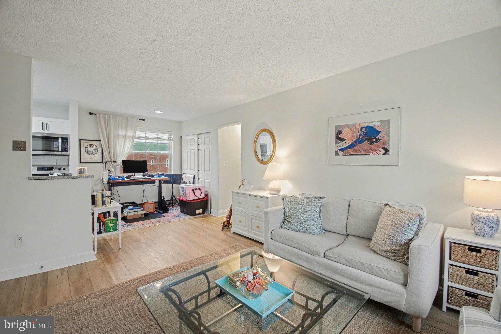 POTOWMACK CROSSING - Residential