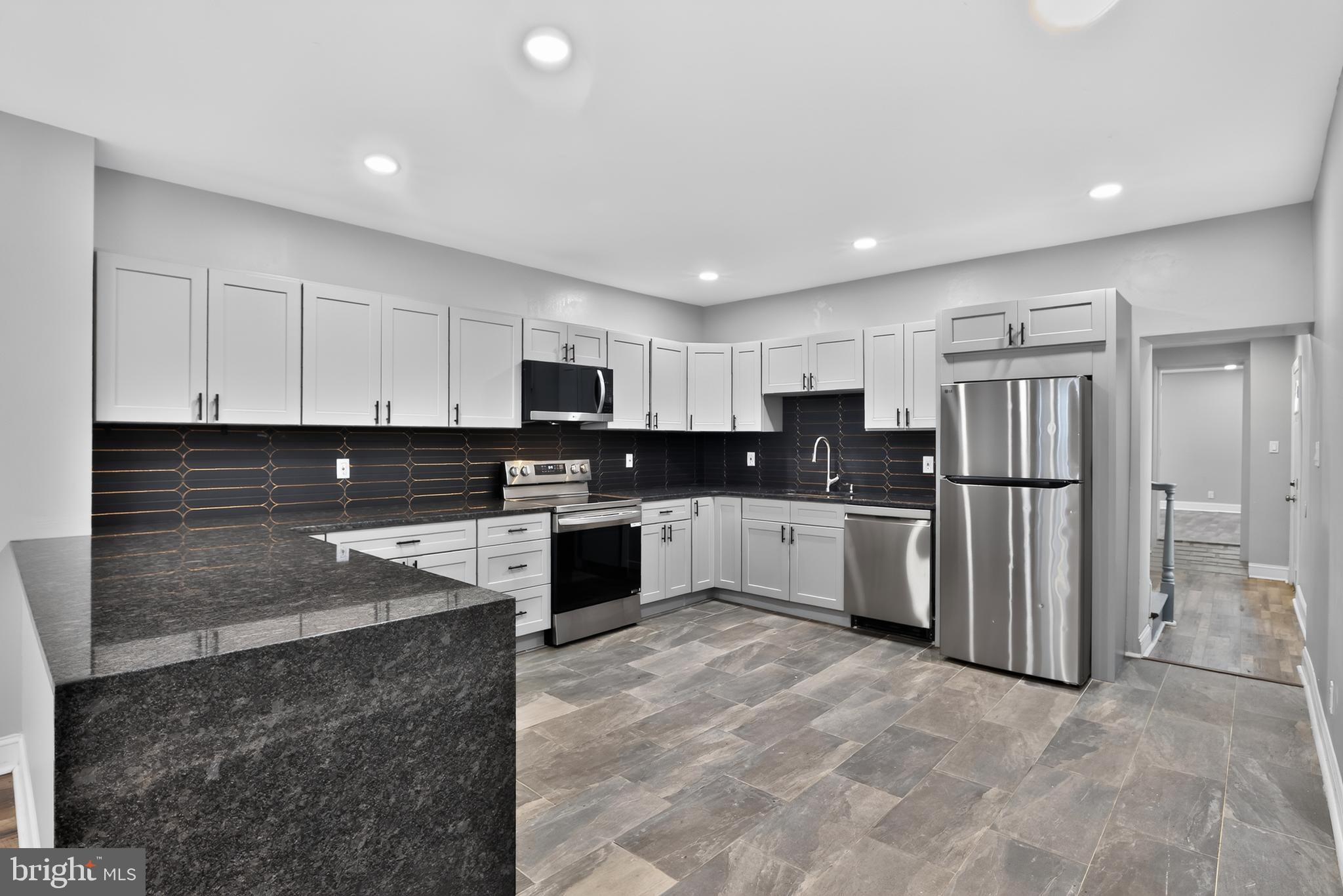 MANAYUNK - Residential