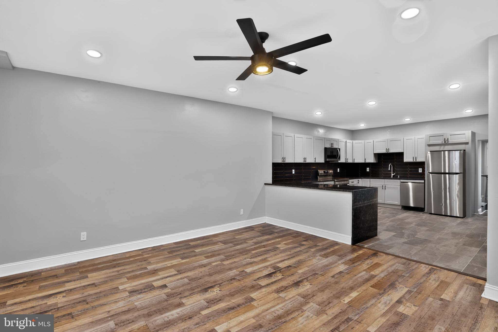 MANAYUNK - Residential