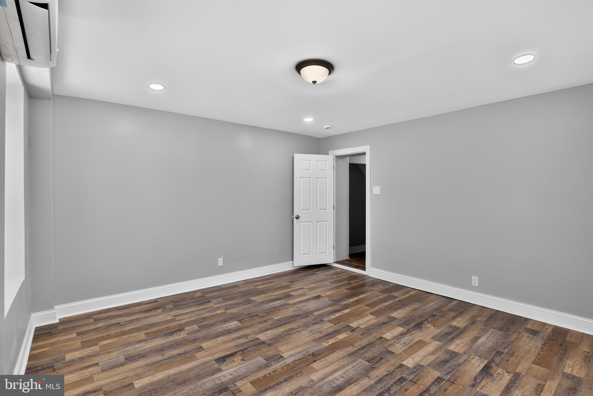 MANAYUNK - Residential