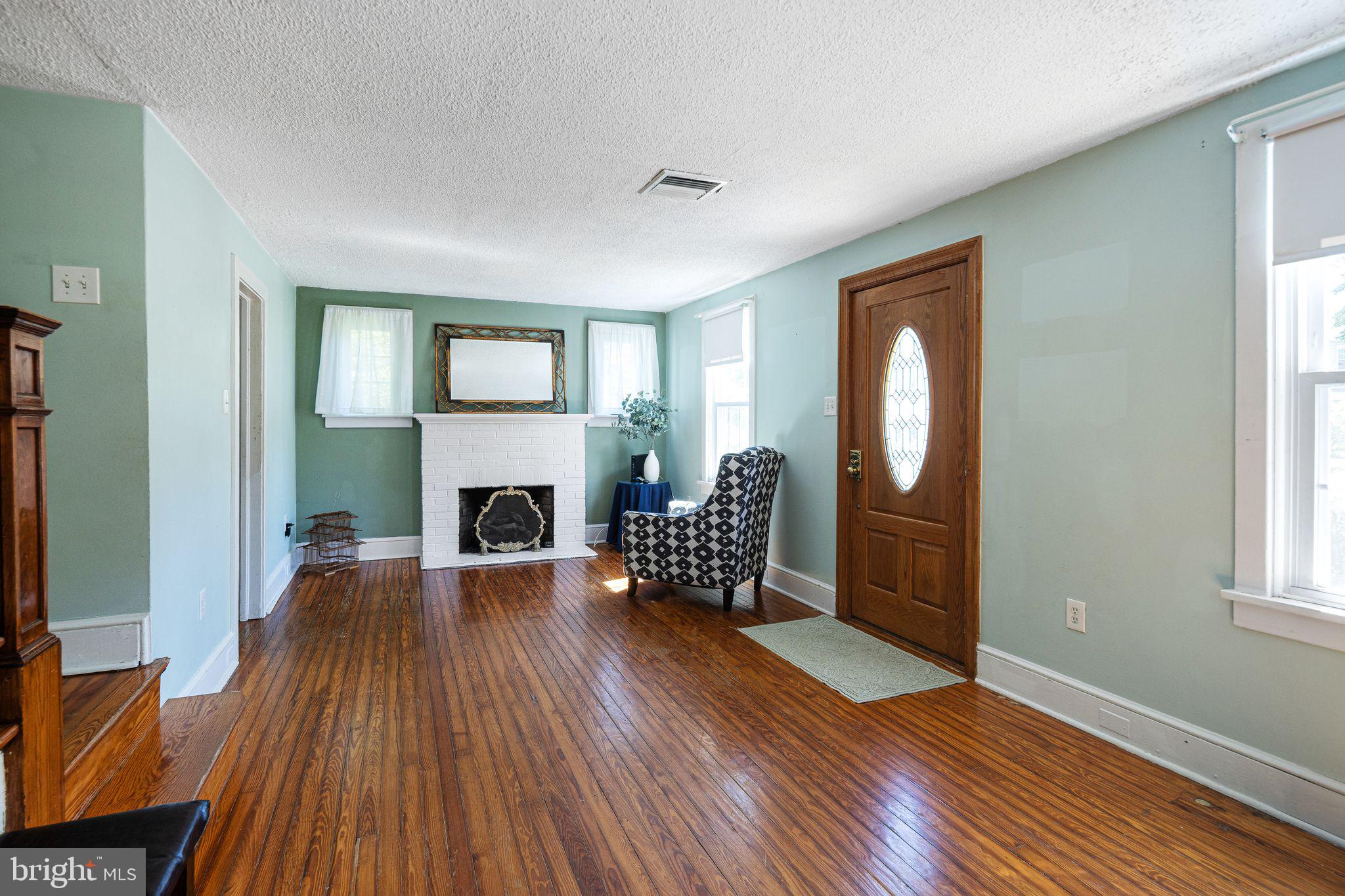 HAMPTON FARMS - Residential