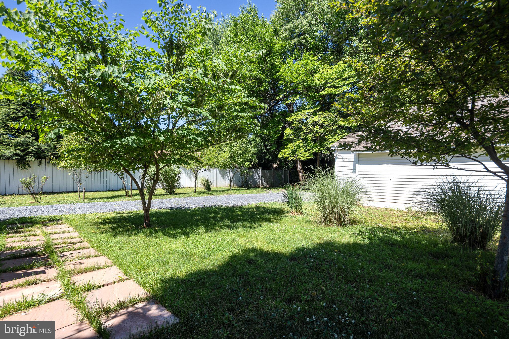 HAMPTON FARMS - Residential