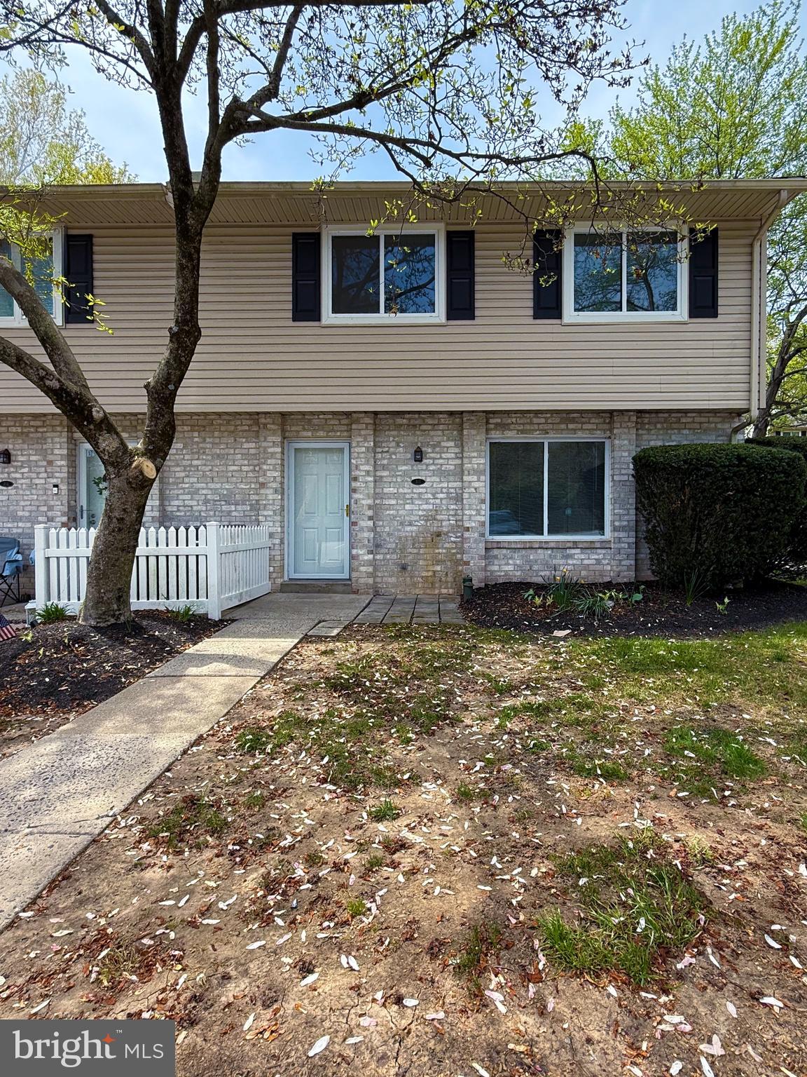 VILLAGE WALK - Residential Lease