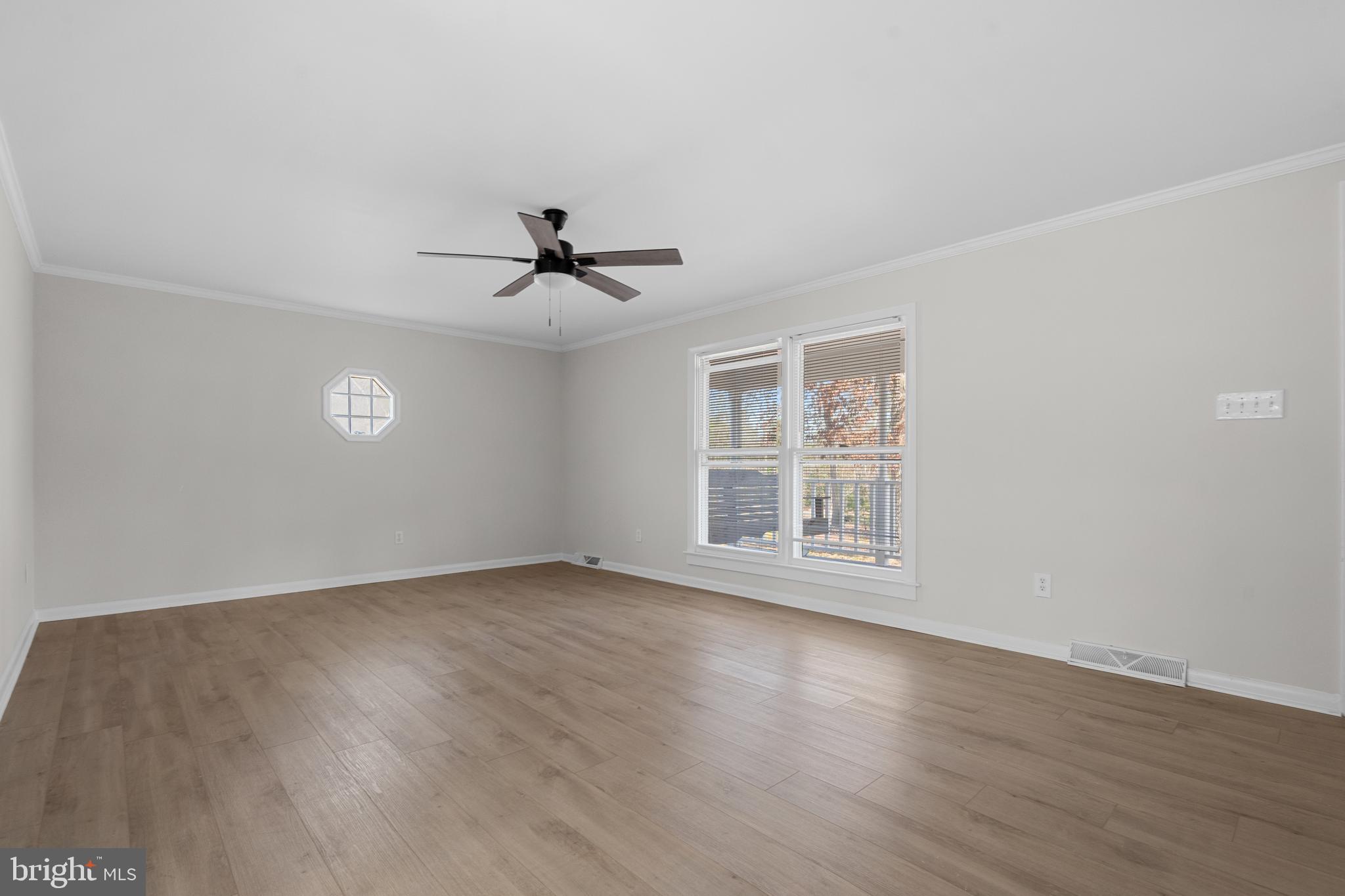 LAKE ANNA WOODS - Residential
