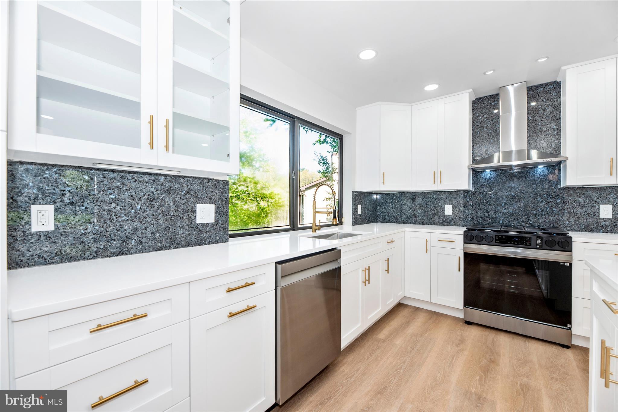 VELVET HILLS SOUTH - Residential
