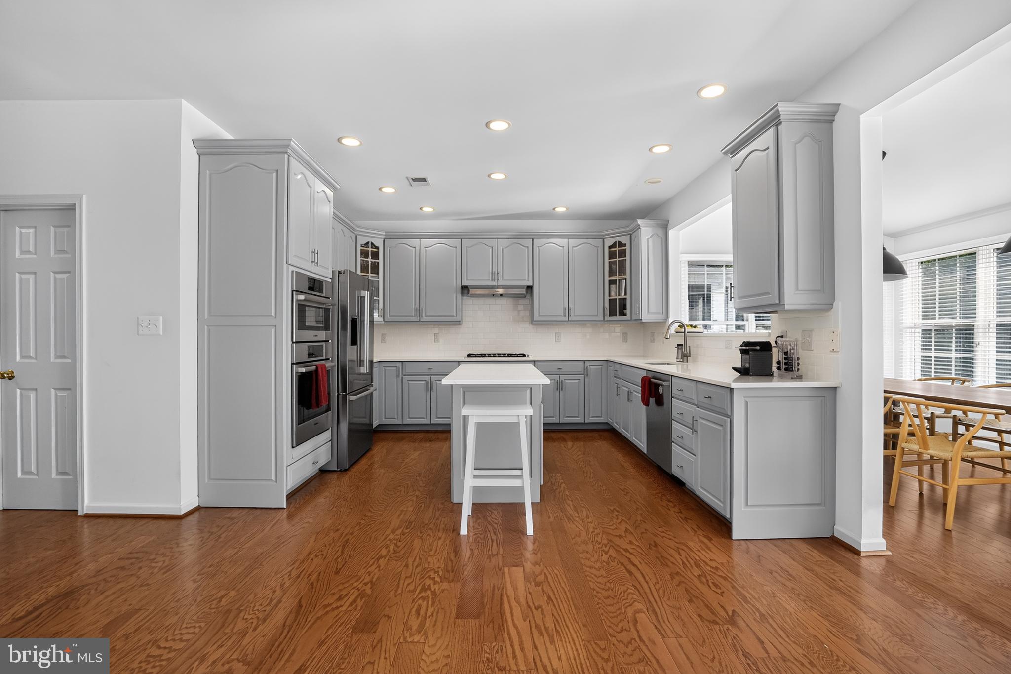 BELMONT COUNTRY CLUB - Residential
