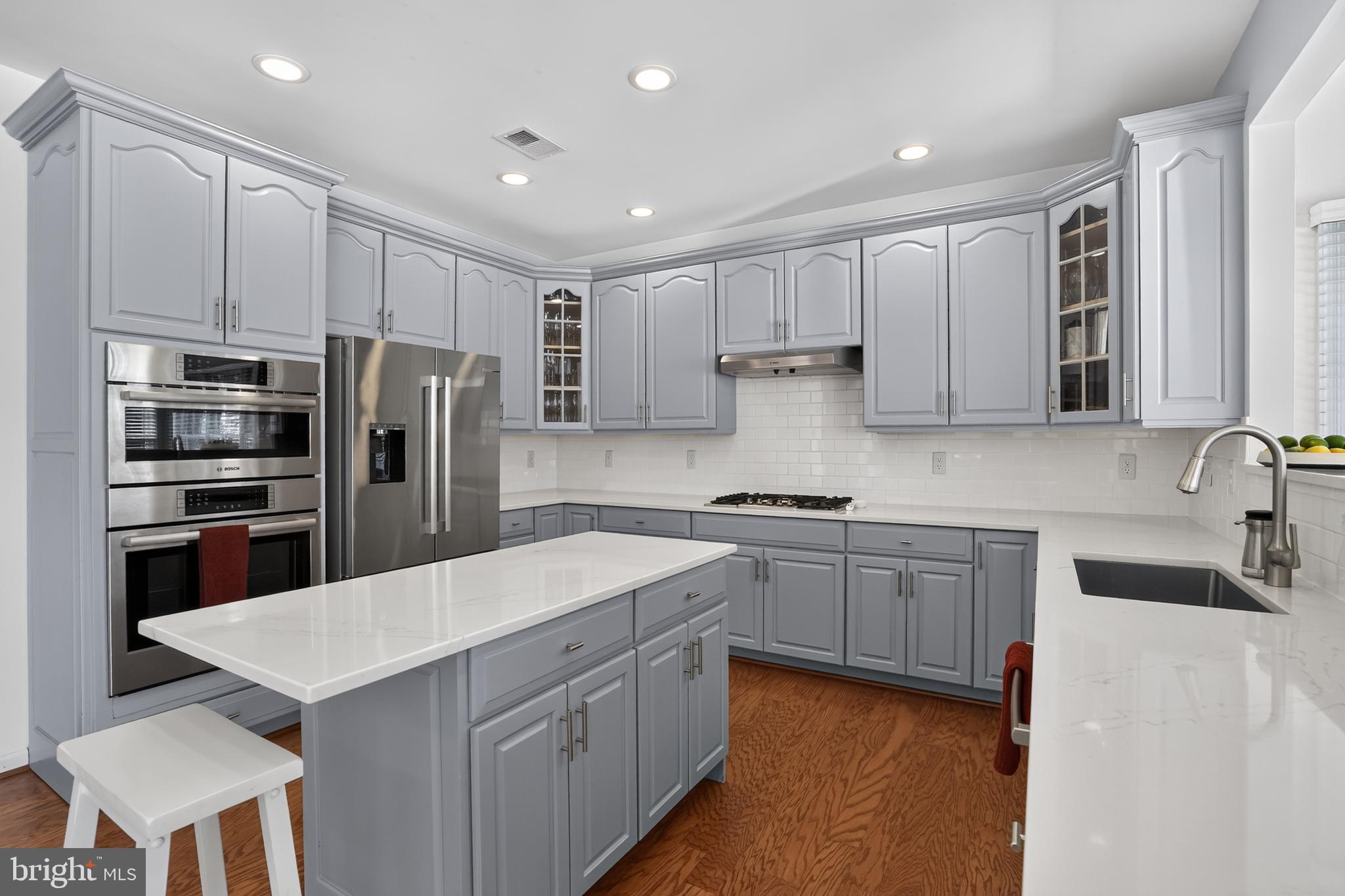 BELMONT COUNTRY CLUB - Residential